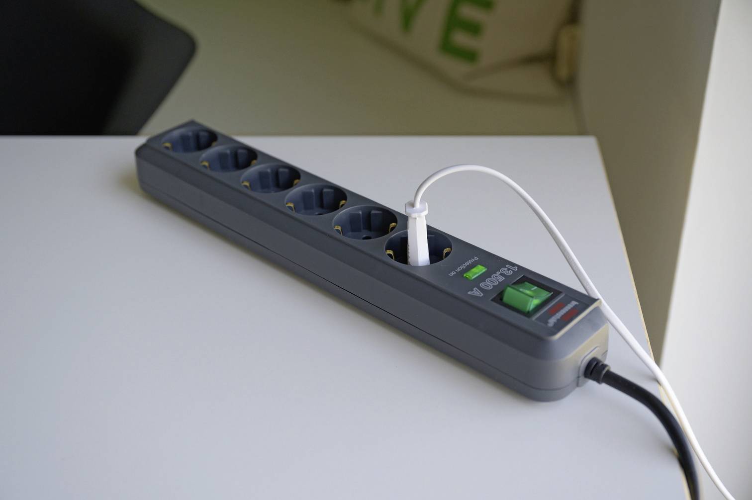 Brennenstuhl 1159710 Steckdosenleiste mit Schalter 6fach Schwarz Schutzkontakt 1St.