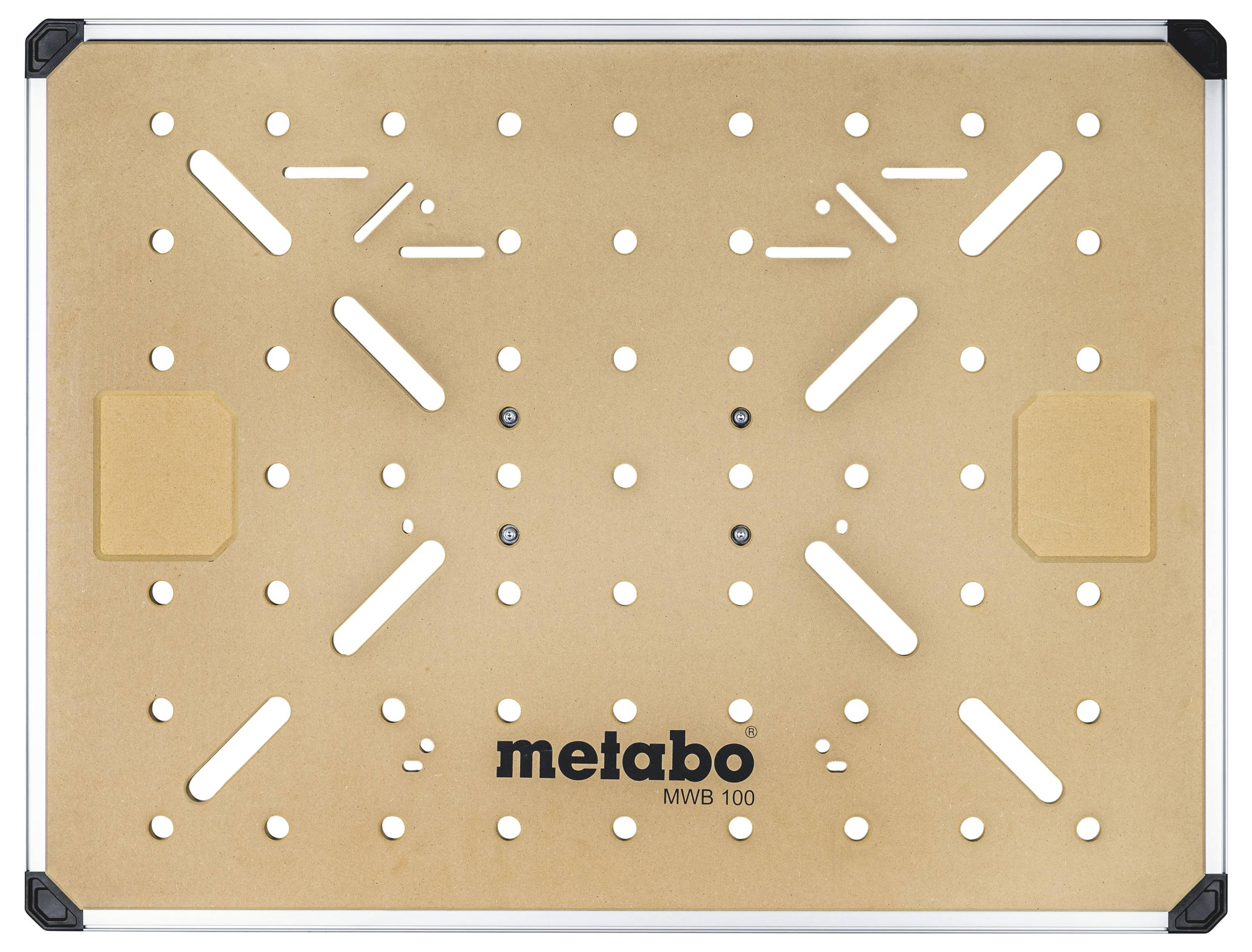 Bastelbrett 'metabo MWB 100', braunes Brett mit symmetrischen Löchern und Aussparungen, schwarze Ecken und Logo unten.