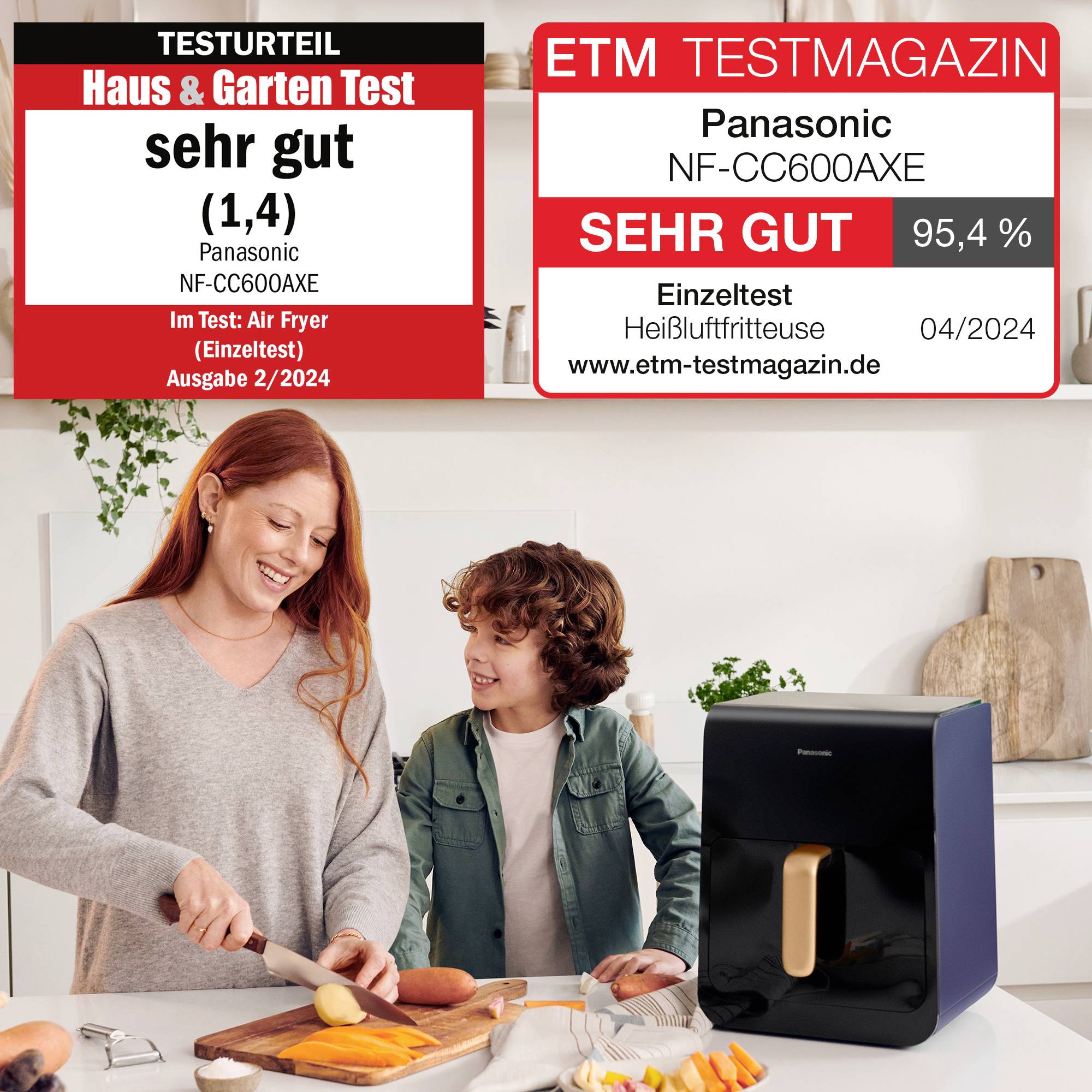 Eine Frau und ein Junge bereiten Lebensmittel zu. Rechts steht eine Panasonic Heißluftfritteuse (NF-CC600AXE) mit 'SEHR GUT' Bewertung.