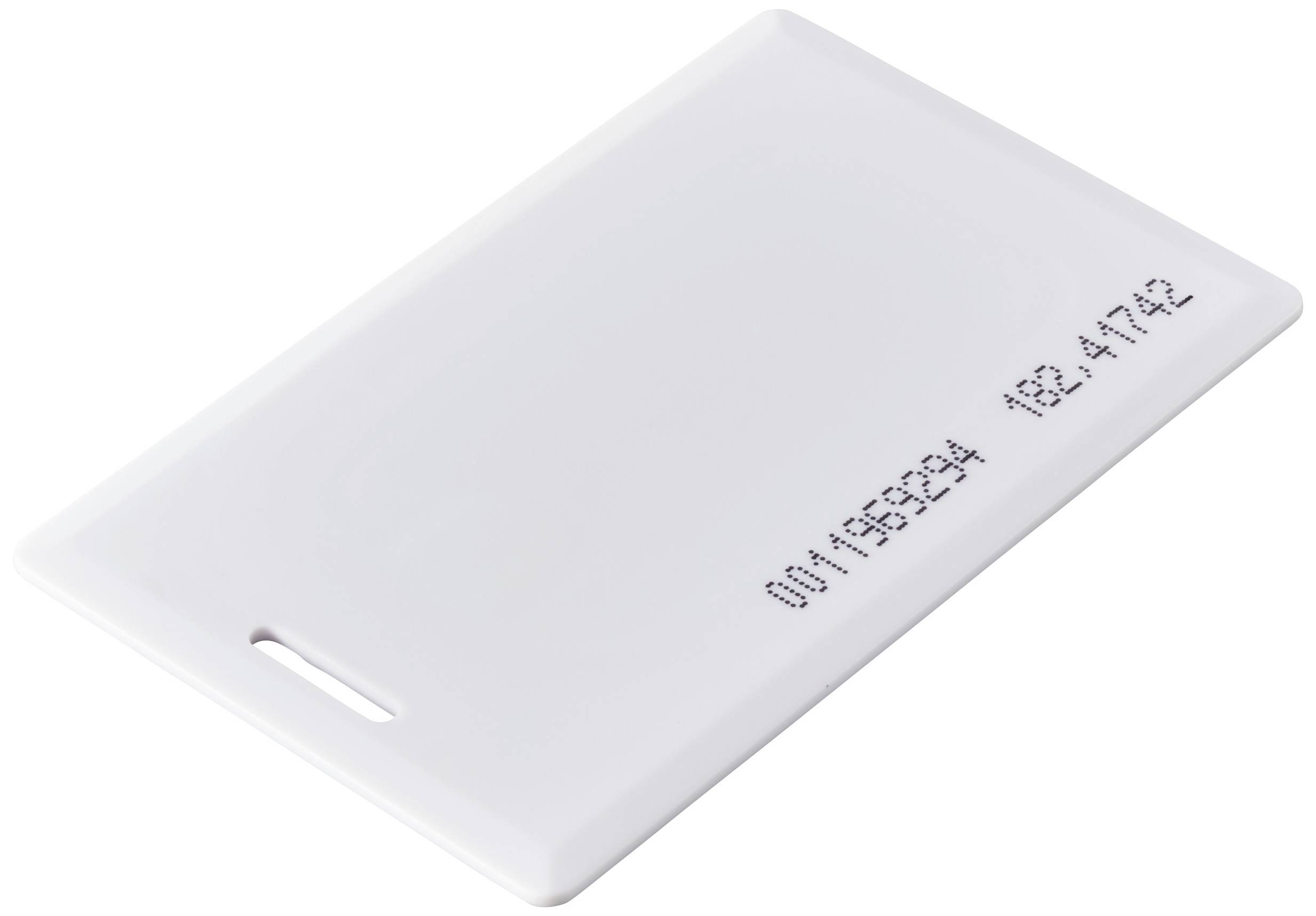 Ein weißer RFID-Ausweis mit einem kleinen Schlitz auf der linken Seite und einer Seriennummer auf der rechten Seite.