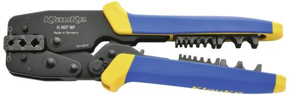 Eine blaue und gelbe Crimpzange aus Metall, geeignet zur Verarbeitung von Kabelschuhen und Verbindern, mit mehreren Pressbacken.