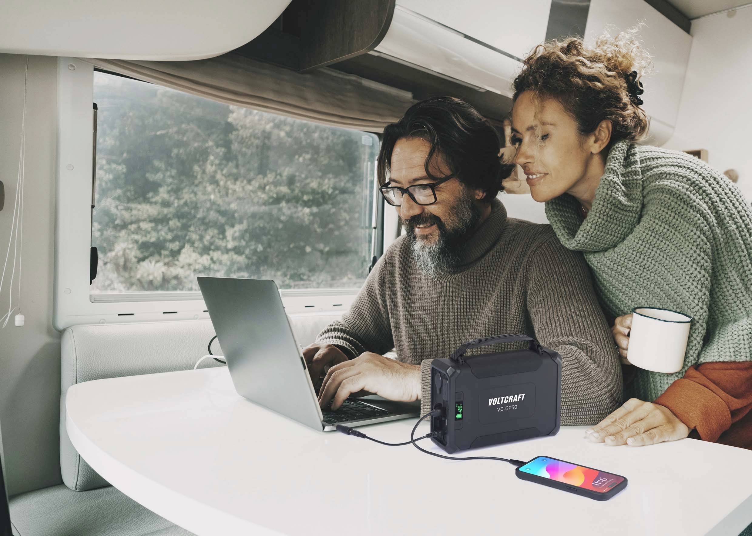 VOLTCRAFT VC-GP50 Powerbank 96000 mAh USB PD 2.0 Li-Ion Schwarz (matt) gleichzeitiges Laden und Entladen, LED Taschenlampe