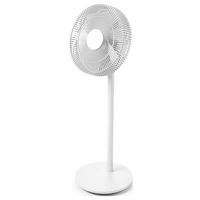 Stadler Form Finn Standventilator Weiß mit Fernbedienung, Timer, Höhenverstellbar, Schwenkbar Stadler Form Finn Standventilator Weiß mit Fernbedienung, Timer, Höhenverstellbar, Schwenkbar