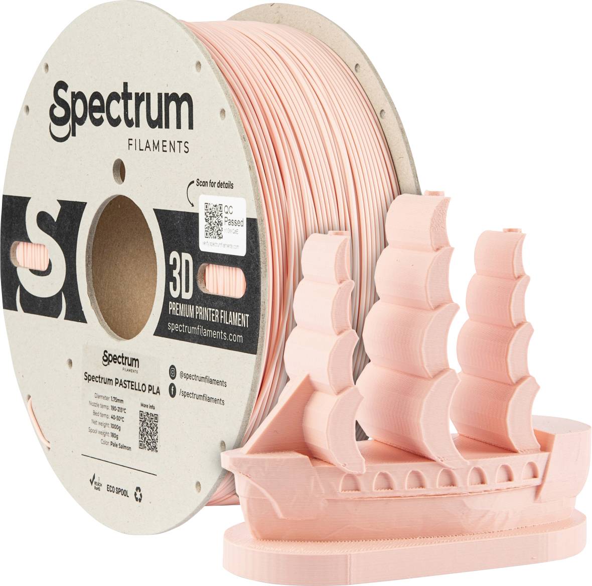Eine Spule mit rosa 3D-Druckerfilament von Spectrum, daneben ein Modell eines Schiffs aus demselben Material, sichtbar detailliert.