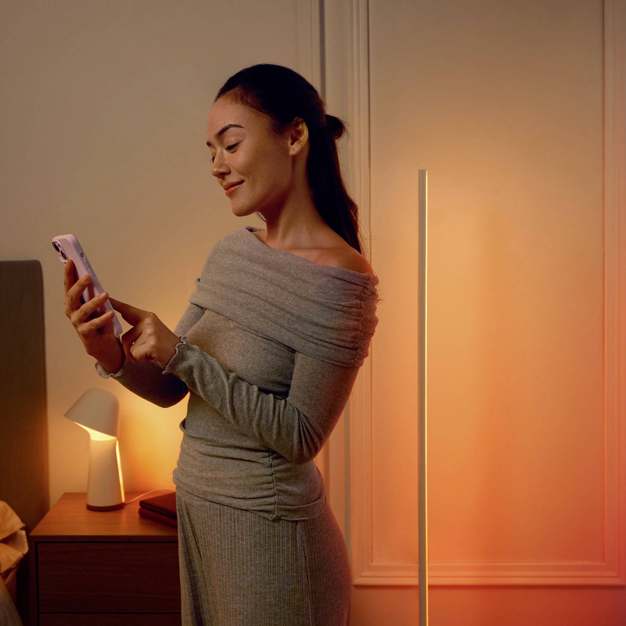Philips Hue Tischleuchte 929003711201 Hue Twilight