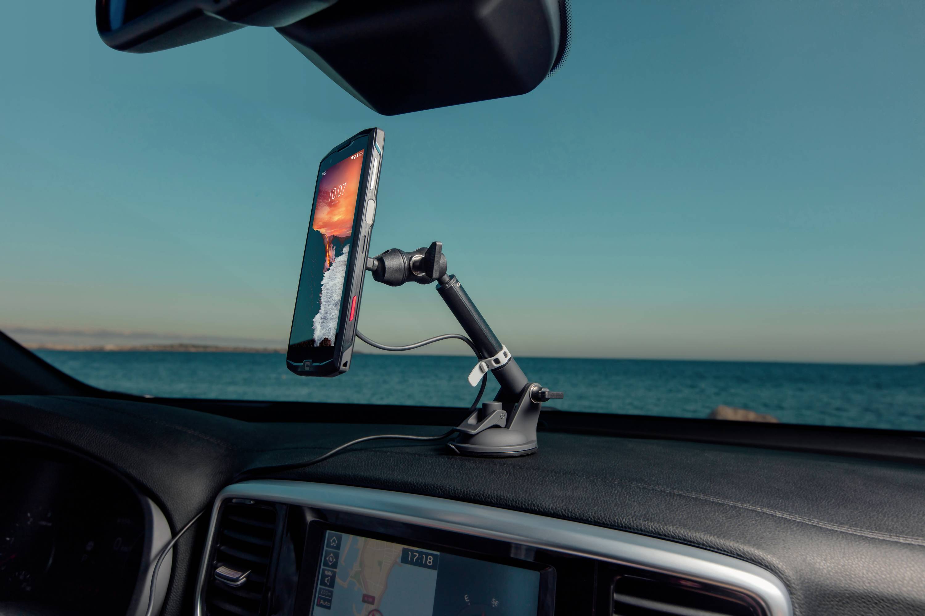 Crosscall X-Car Pro Armaturenbrett, Saugnapf, Klebepad Handy-Kfz-Halterung mit Ladefunktion, Magnetbefestigung