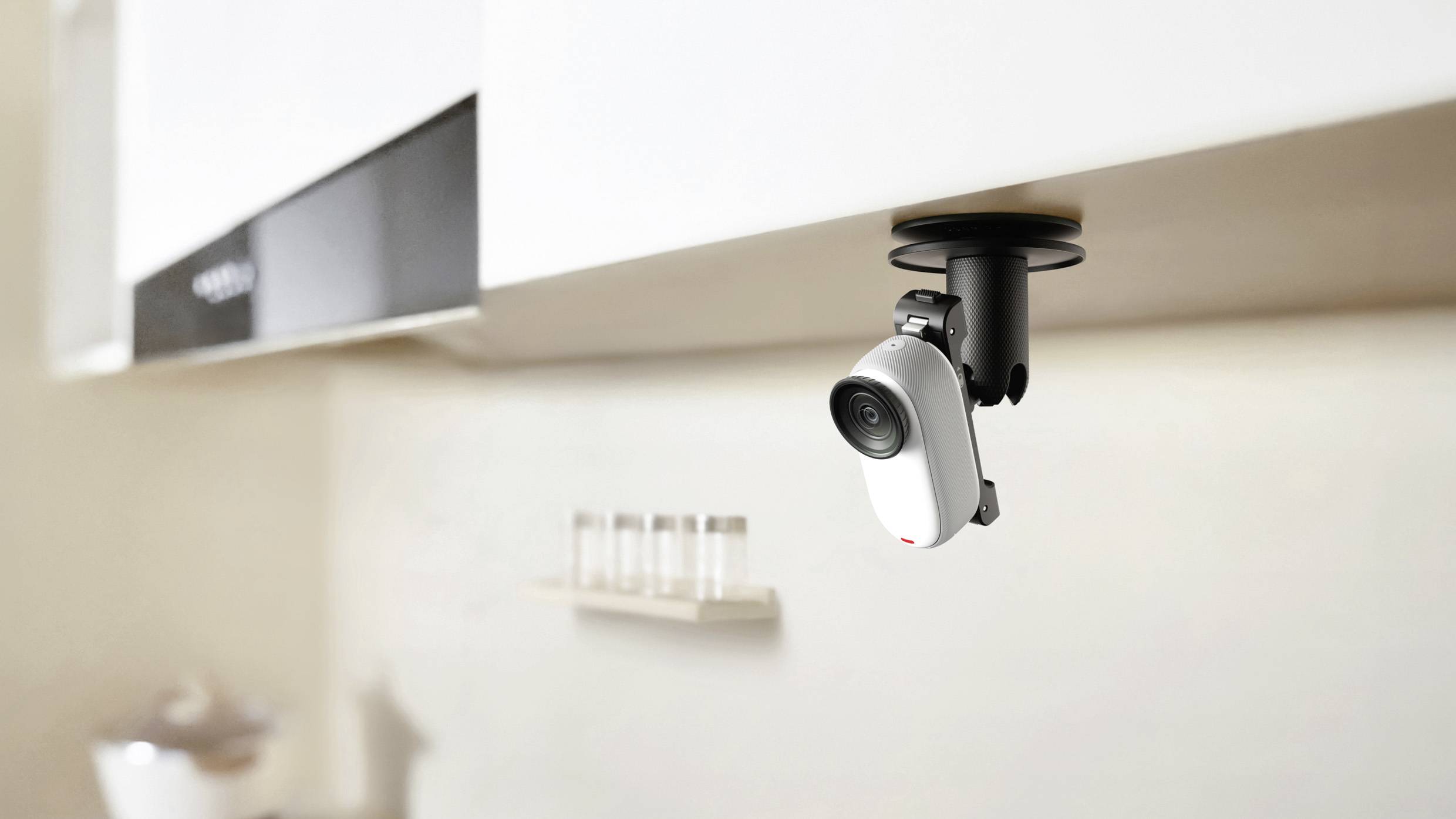 Insta360 GO 3S (64GB) Midnight Black Action Cam 4K, Bluetooth, Bildstabilisierung, Mini-Kamera, Spritzwassergeschützt, Touch-Screen, Wasserfest