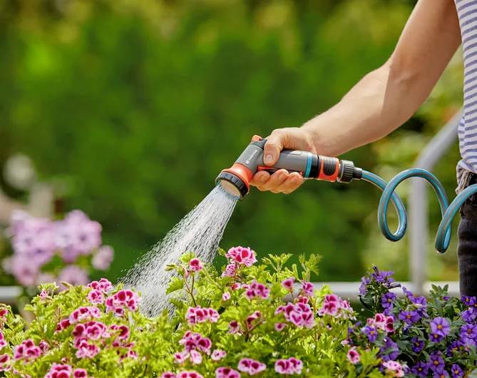 GARDENA CityGardening 18274-20 Gartenbrause mit Anschluss-Set