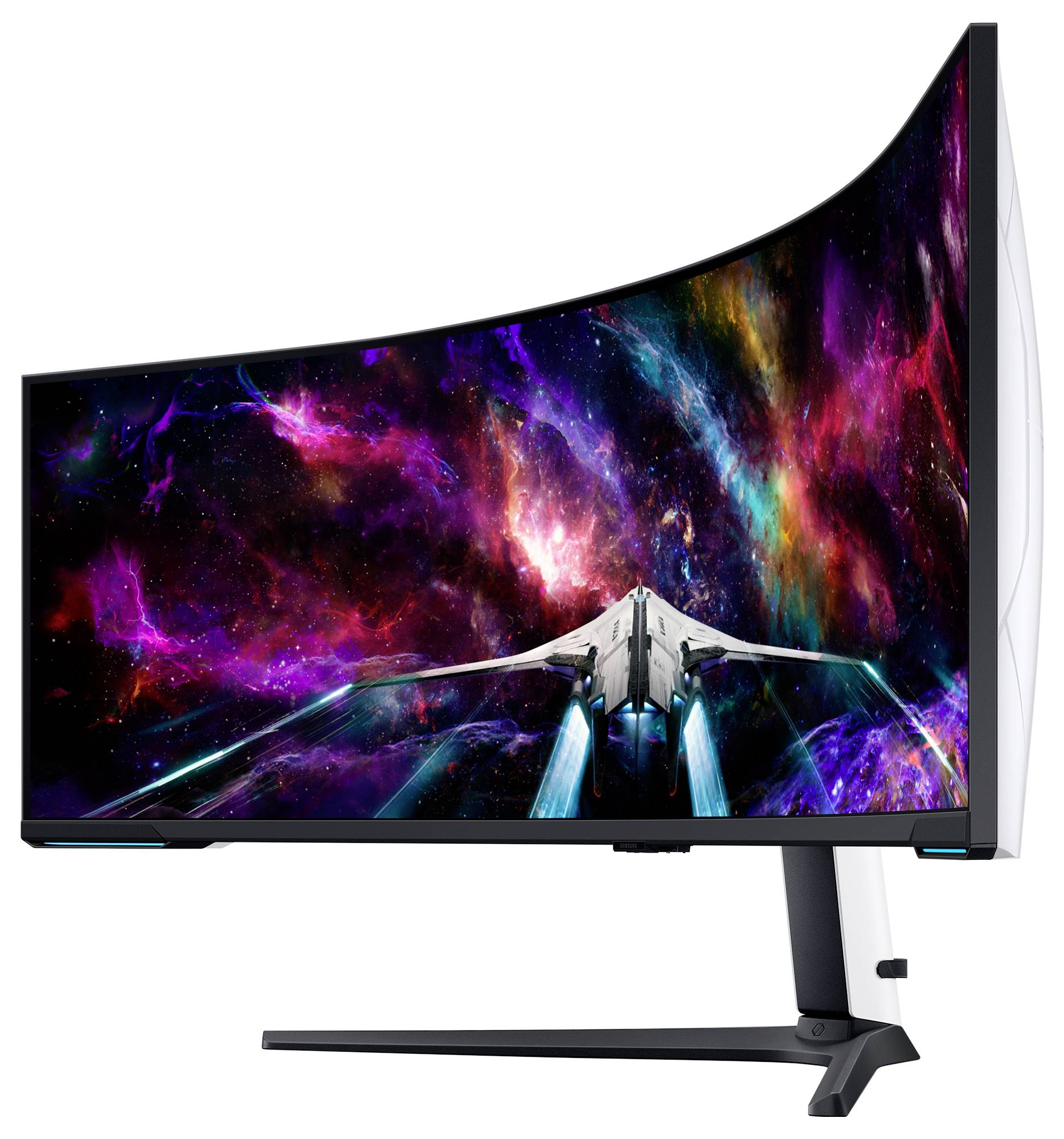 Ein gebogener Gaming-Monitor mit einem Raumschiff-Motiv auf dem Bildschirm, das vor einem bunten Weltraumhintergrund fliegt.