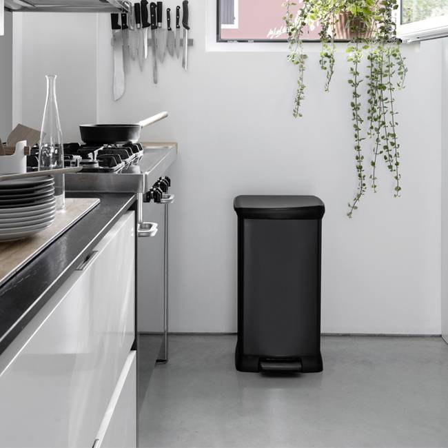 Curver Deco bin metalics 246364 Mülleimer 50l (B x H x T) 390 x 720 x 290mm Schwarz 1St.