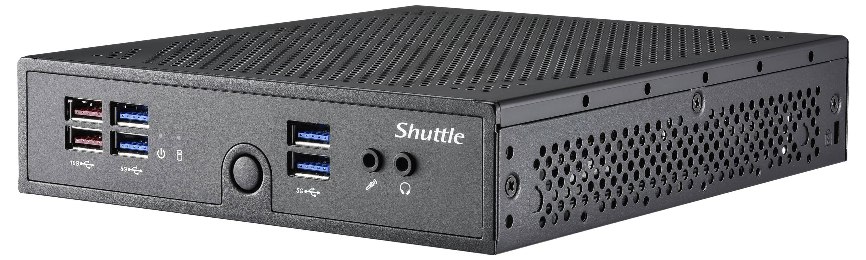 Ein kompakter, schwarzer Mini-PC mit mehreren USB-Anschlüssen vorne. Die Markenaufschrift 'Shuttle' ist sichtbar.