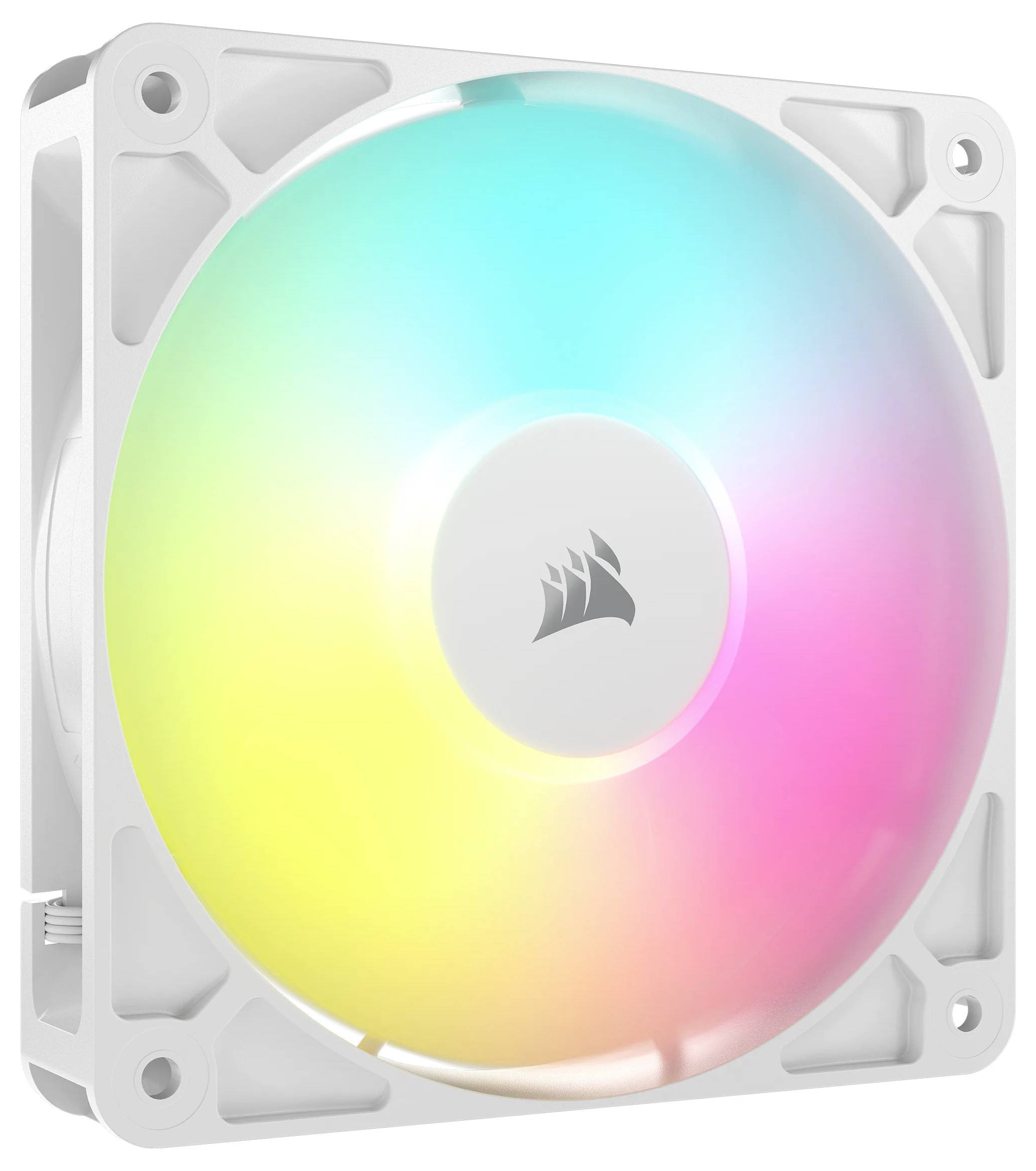 Ein weißer Computerlüfter mit RGB-Beleuchtung, die in einem Farbverlauf von Blau zu Gelb und Rosa leuchtet.