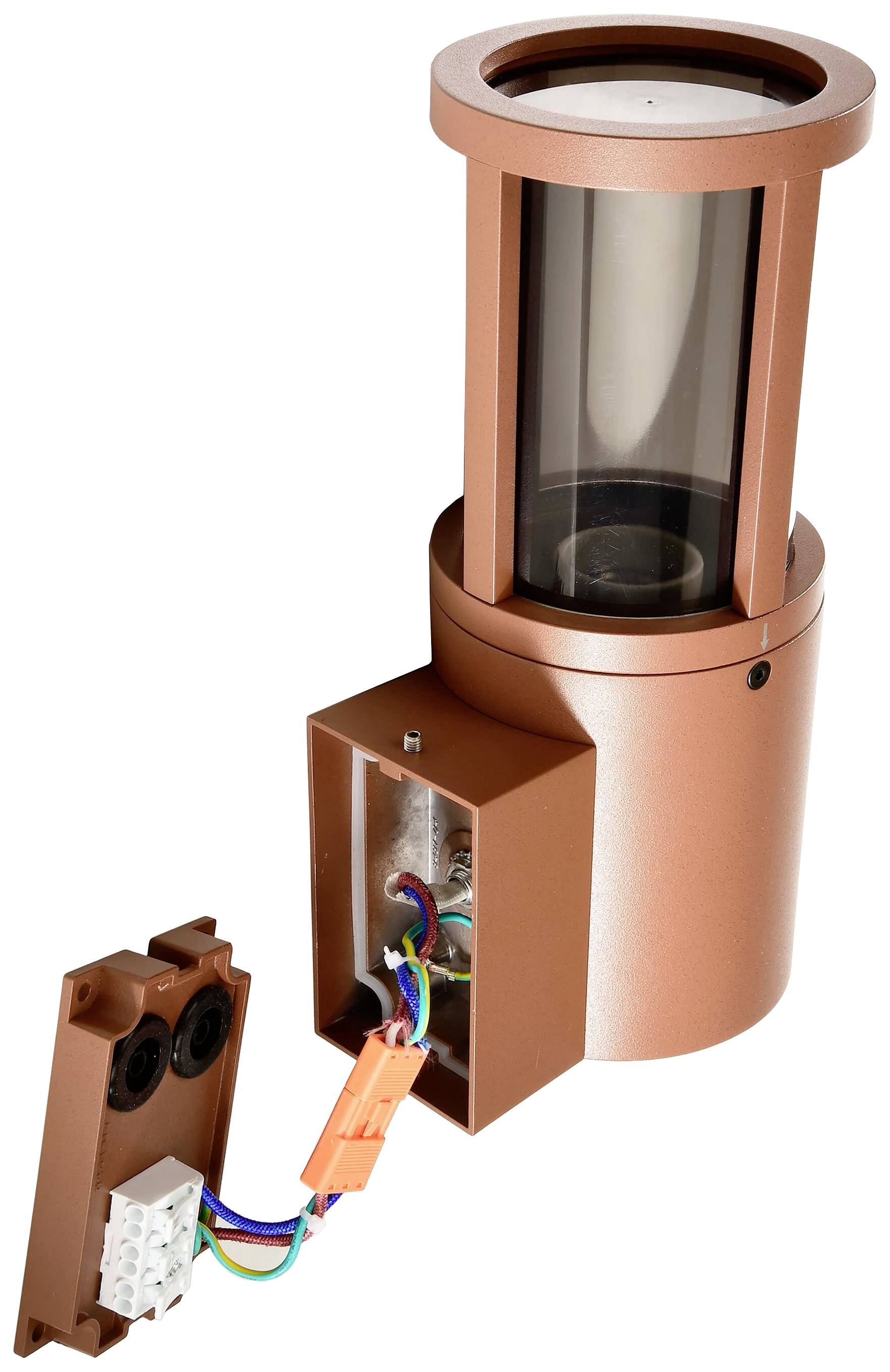 Eine braune Außenleuchte mit zylindrischem Gehäuse und transparentem Schirm. Elektrische Anschlüsse sind sichtbar.