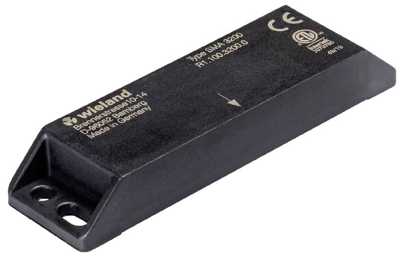 Schwarzer, rechteckiger elektronischer Baustein mit Aufschrift 'Wieland', technische Details und Prüfsiegel.