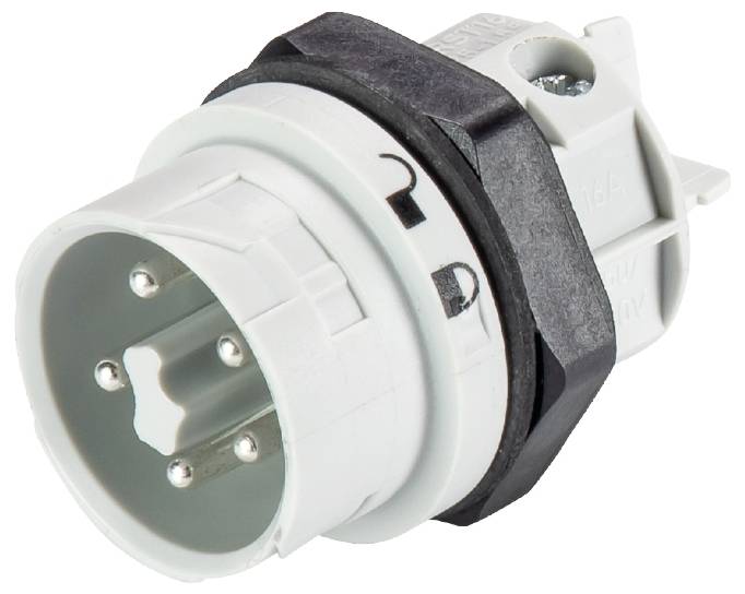 Grauer elektrischer Steckeradapter mit vier Metallstiften, schwarzem Band und Plastikgehäuse, zur Verbindung von Geräten.
