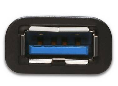 Nahaufnahme eines USB 3.0-Anschlusses in Schwarz mit blauem Innenteil. Geeignet zur schnellen Datenübertragung.