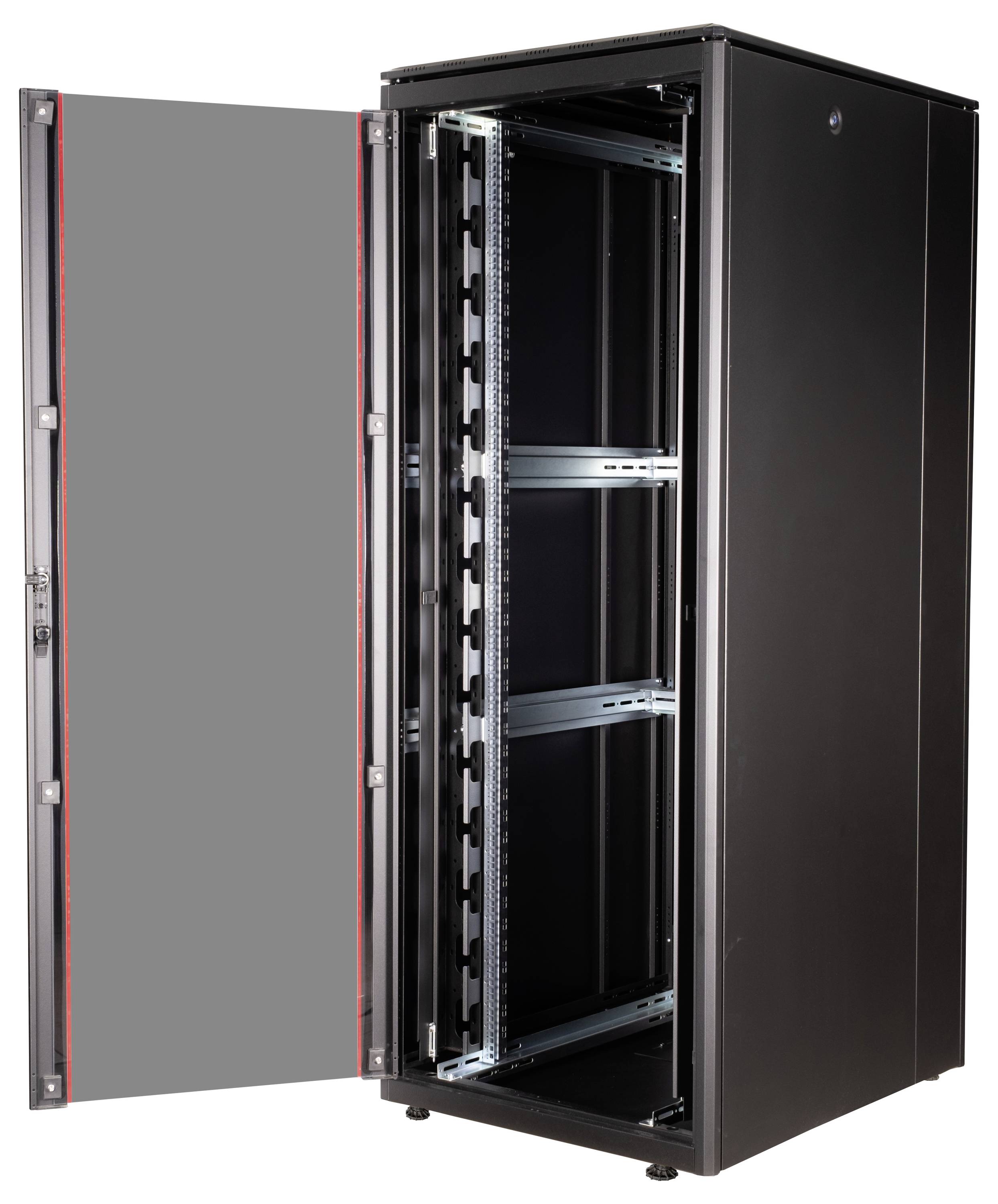 Ein schwarzer IT-Serverschrank mit geöffneter Tür zeigt ein leeres Gestell, bereit zur Installation von Servergeräten.