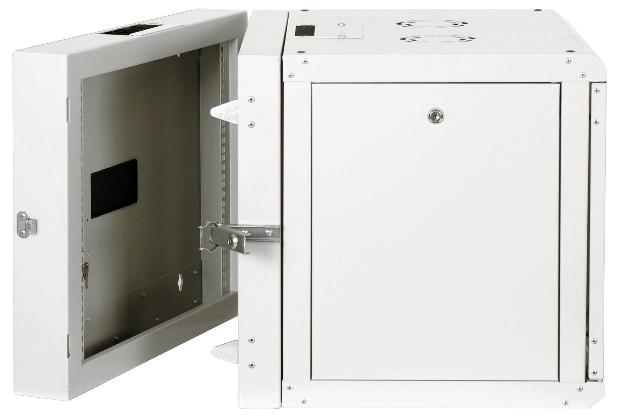 Ein weißes Metallgehäuse mit einer offenen Tür, die Montagebügel im Inneren freilegt. Das Gehäuse ist rechteckig und verfügt über ein verschließbares Frontpanel.