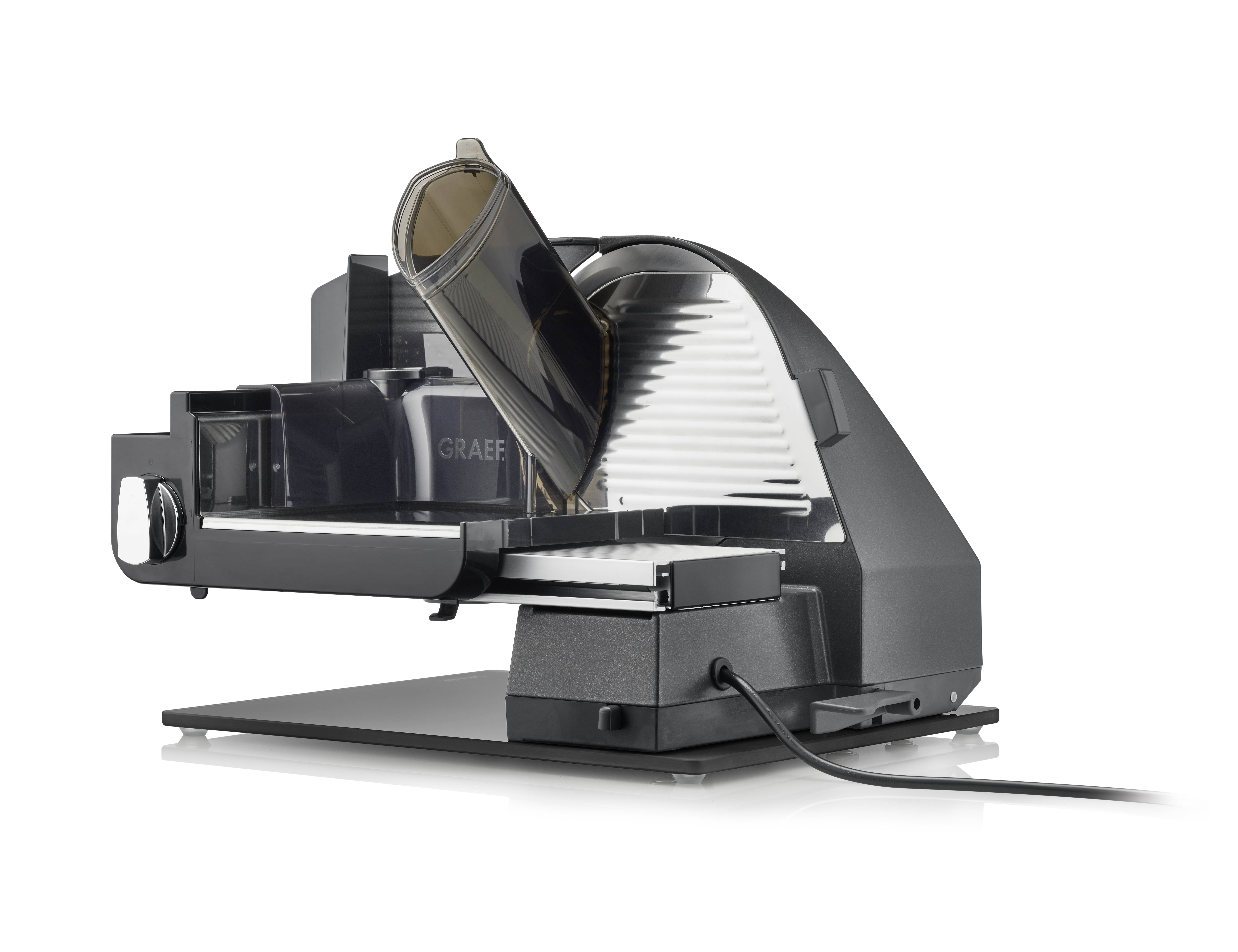 Elektrische Graef Allesschneider in Schwarz, Seitenansicht. Das Gerät hat einen Edelstahl-Wellenschliffmesser, einstellbar für verschiedene Schnittstärken.