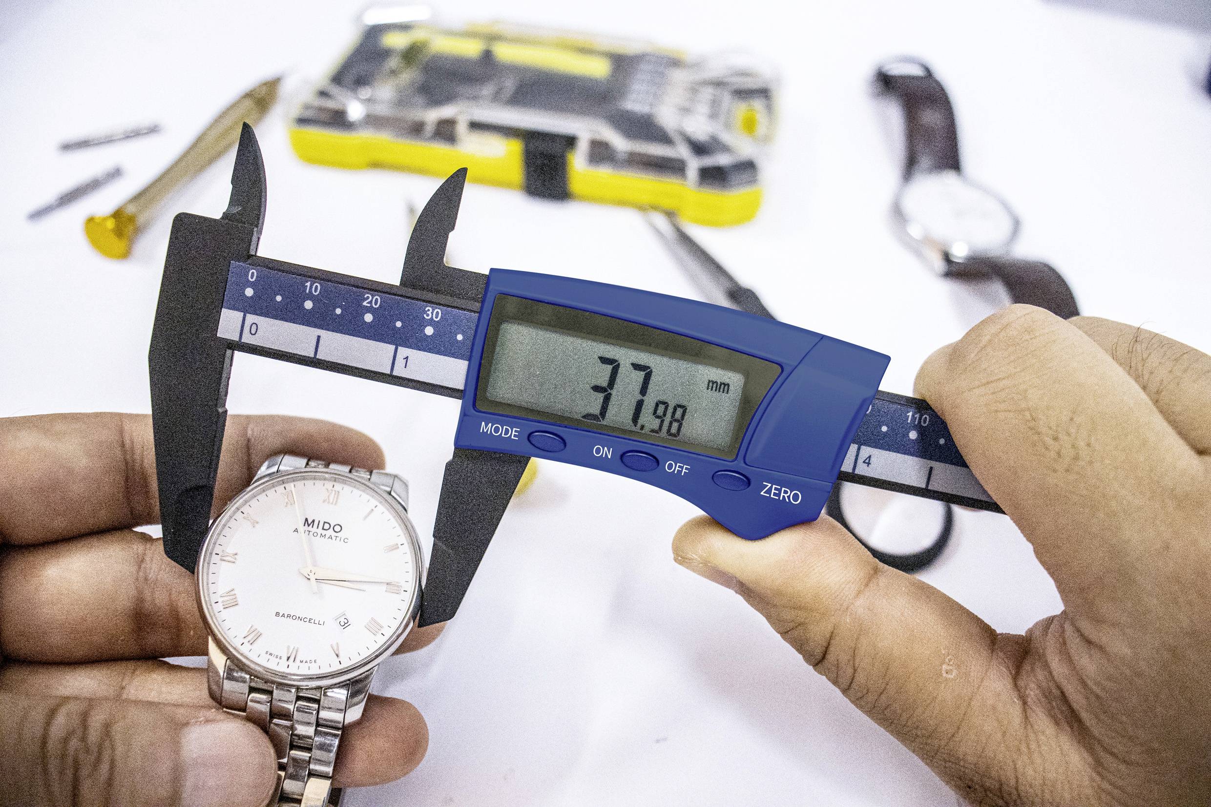 Dasqua DIN EN 862 2035-0005 Digitaler Messschieber 150mm