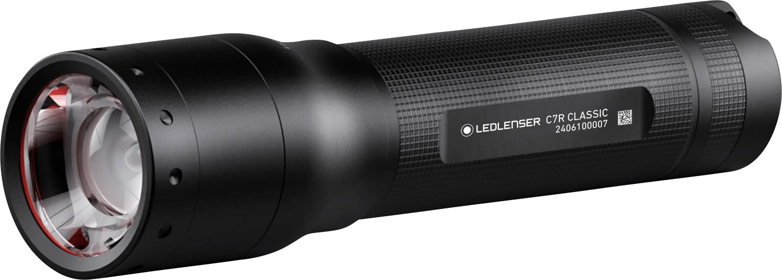 Schwarze LEDLenser C7R Classic Taschenlampe in Seitenansicht, mit strukturiertem Griff und klarer Frontlinse auf weißem Hintergrund.