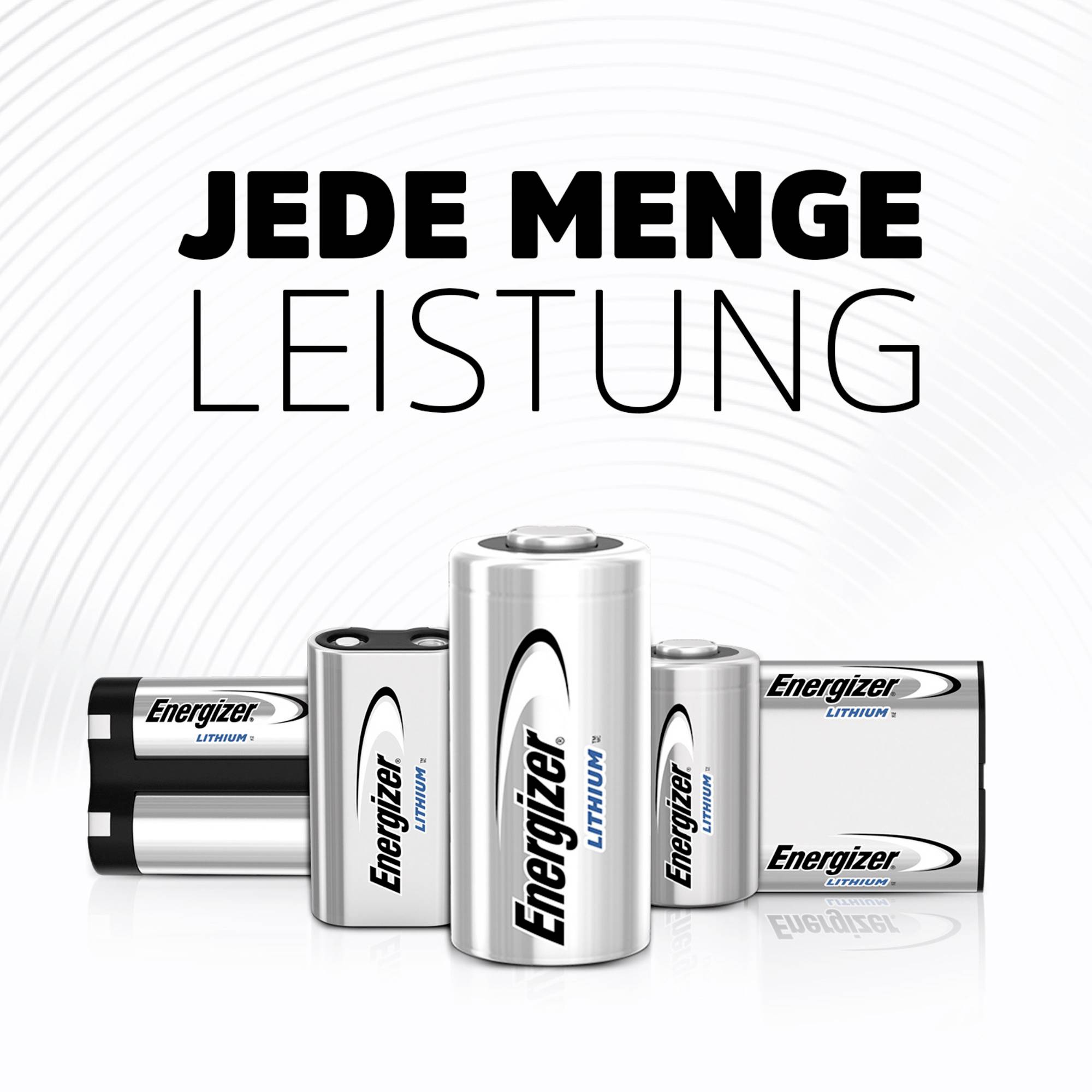 'Jede Menge Leistung' steht über mehreren Energizer Batterien verschiedener Größen und Typen.