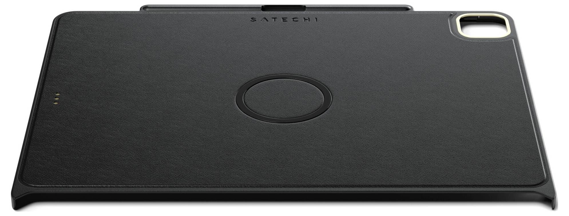 Schwarzes Satechi-Ladegerät für Tablets oder Mobilgeräte in rechteckiger Form mit zentriertem, kreisförmigem Ladebereich und Kameraloch.