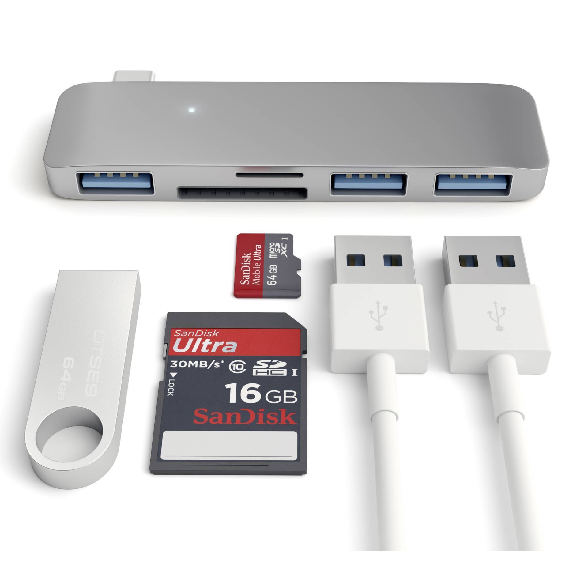 USB-Hub mit verschiedenen Anschlüssen, darunter USB-Ports, SD- und microSD-Kartenleser; daneben USB-Sticks und Speicherkarten.