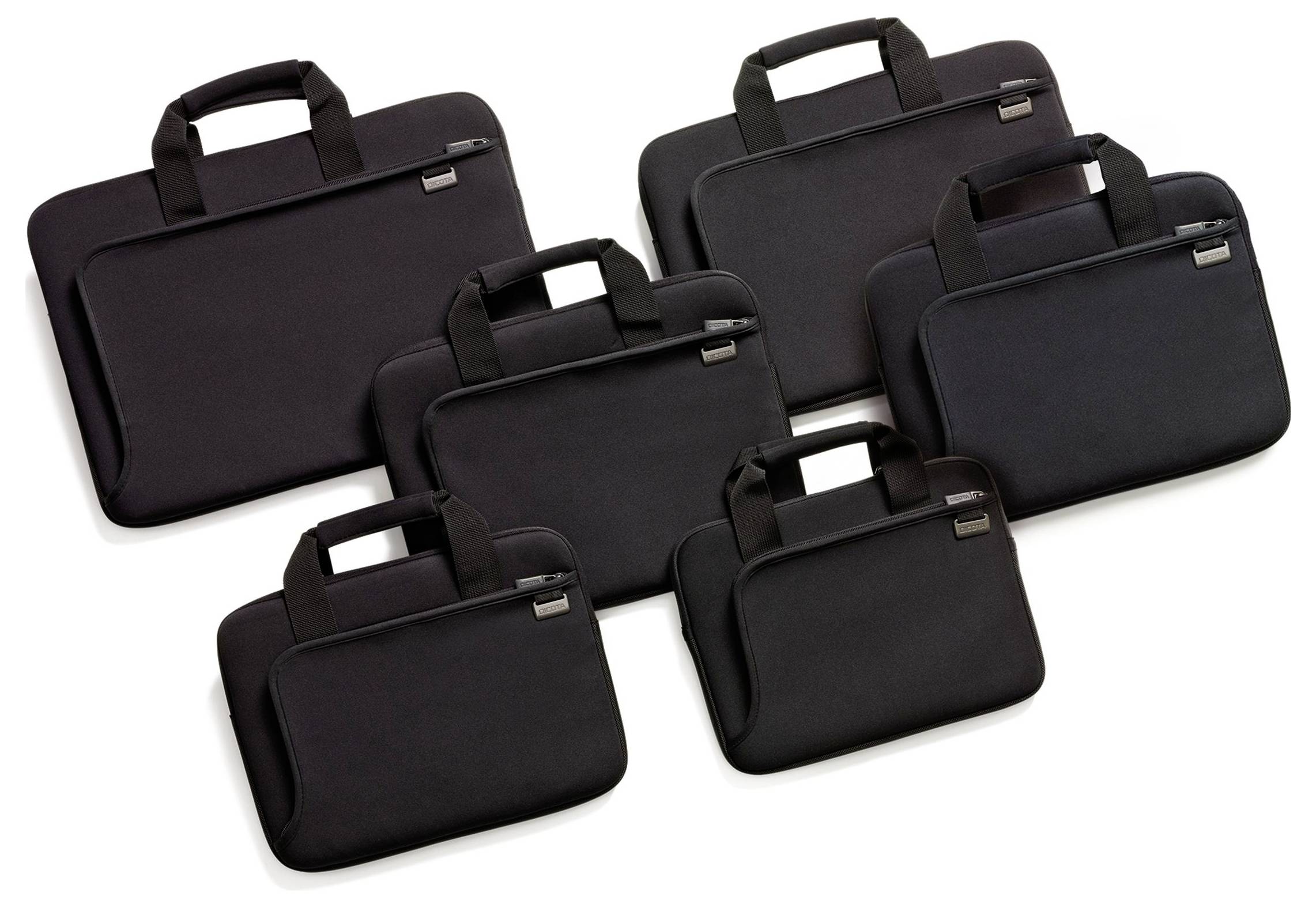 Sechs schwarze Laptoptaschen in unterschiedlichen Größen, nebeneinander angeordnet.