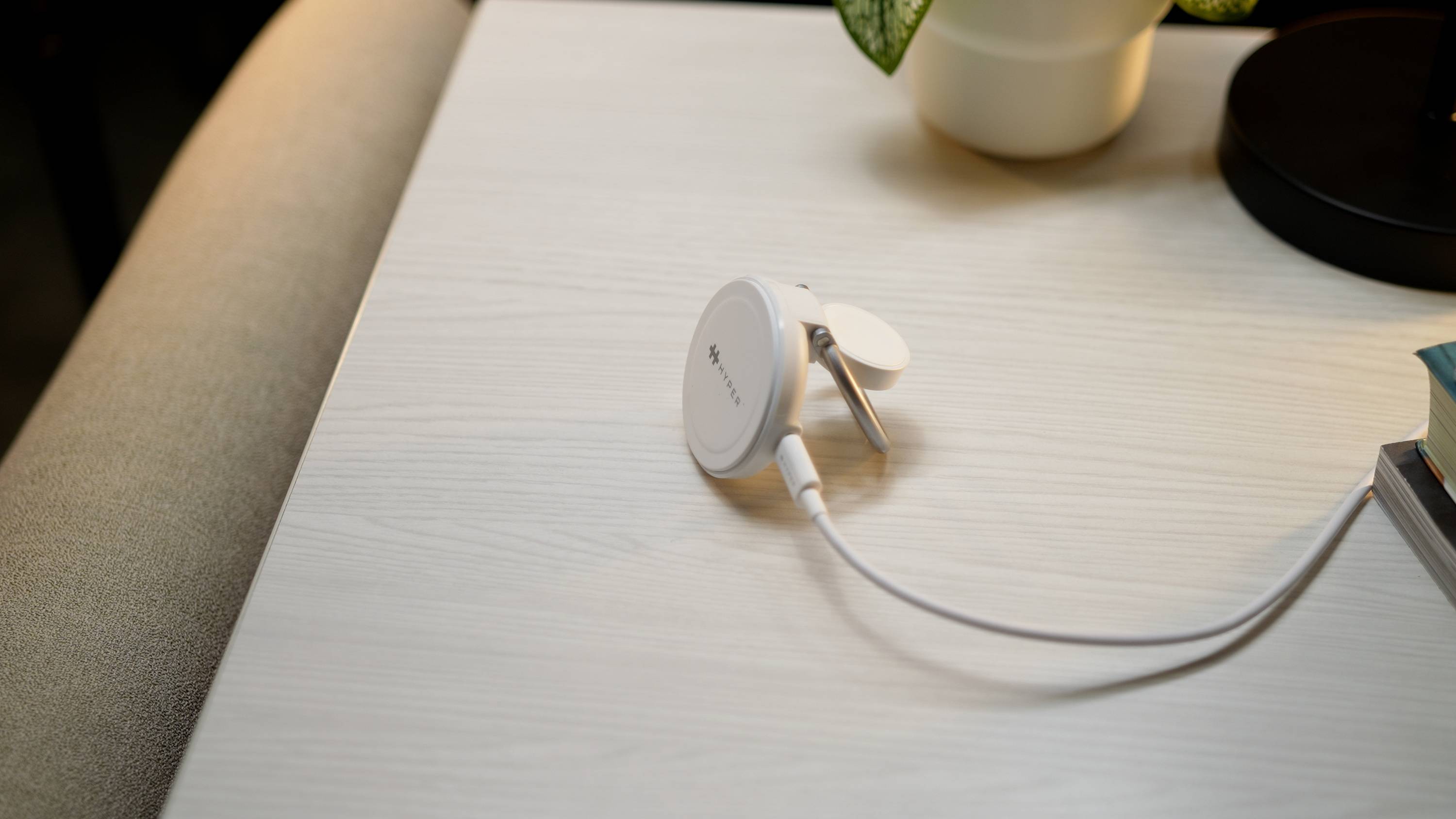 HYPER Induktions-Ladegerät HyperJuice HJ3310WHGL