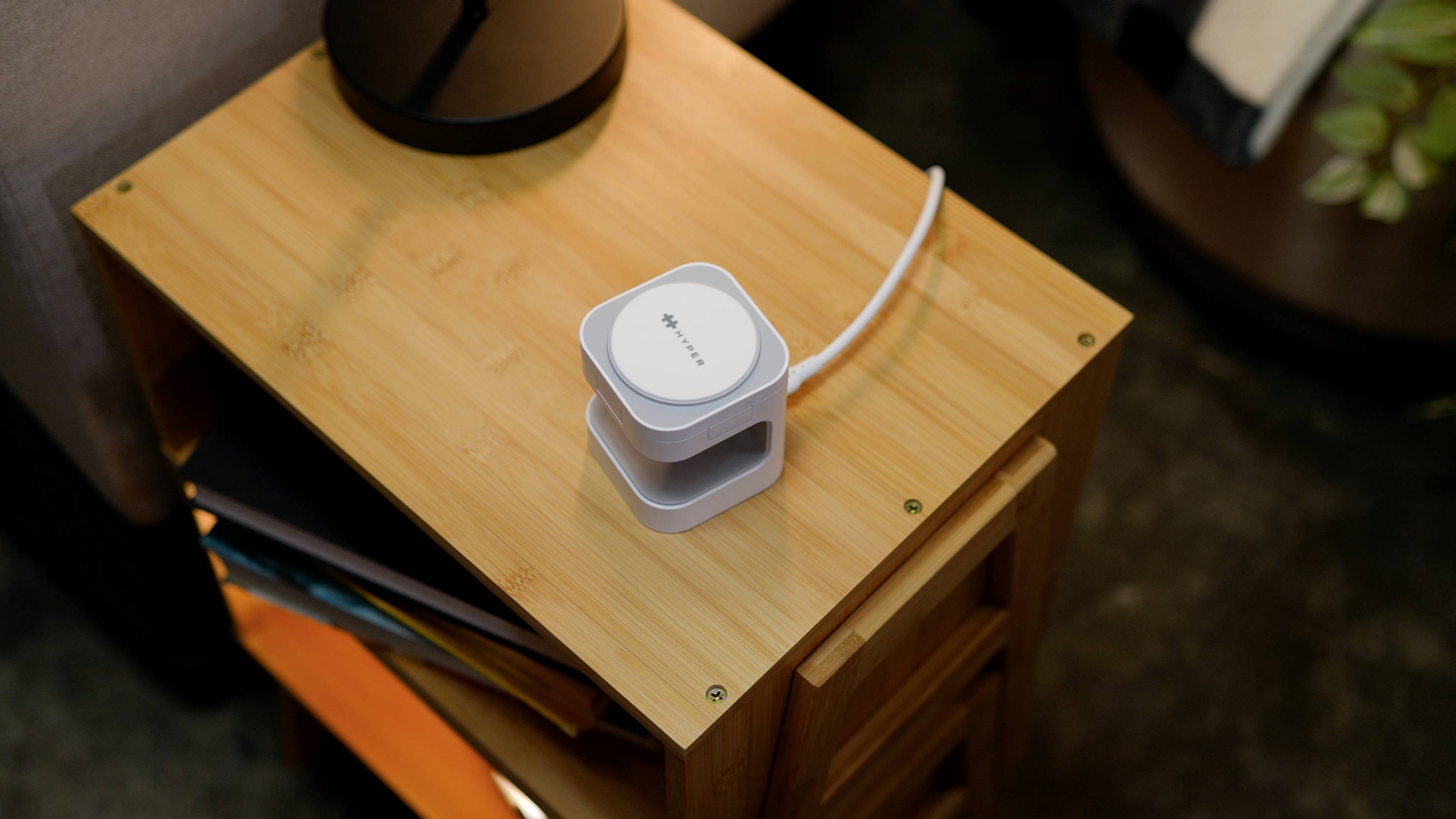 HYPER Induktions-Ladegerät HyperJuice HJ3320WHGL Weiß