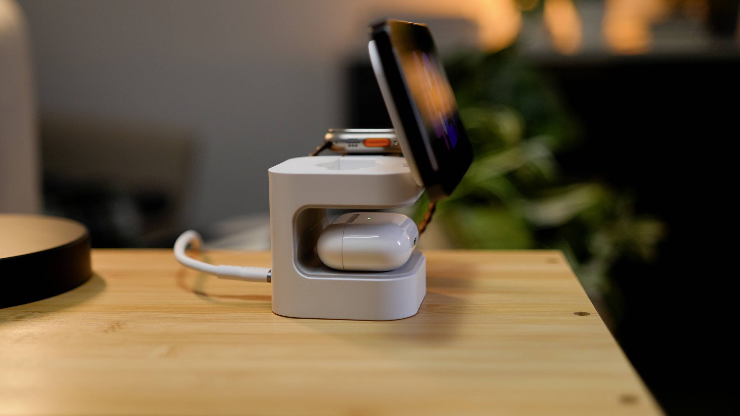 HYPER Induktions-Ladegerät HyperJuice HJ3320WHGL Weiß