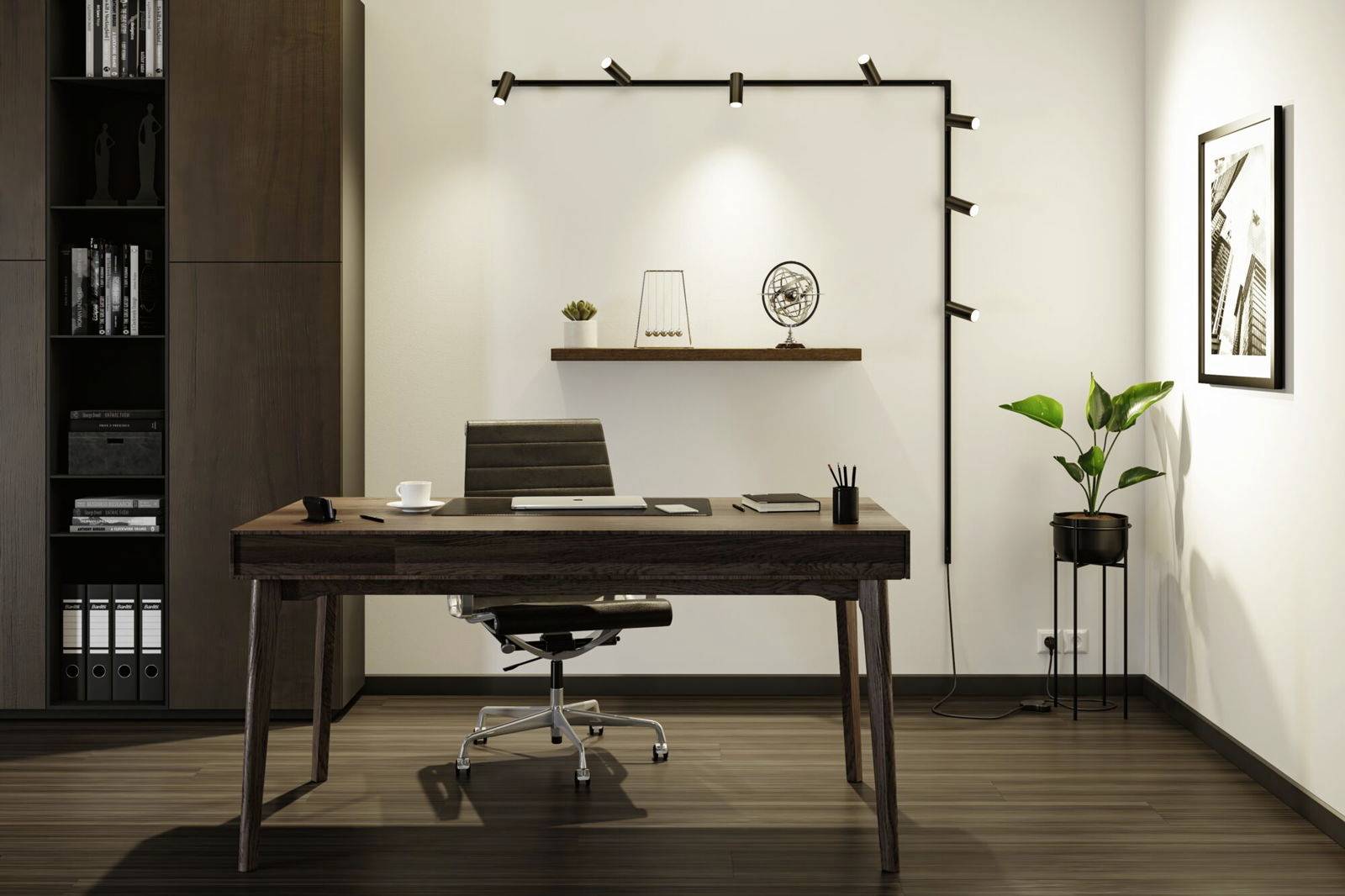 Minimalistisches Homeoffice mit modernem Holzschreibtisch, ergonomischem Stuhl, Regal mit Dekorationen und Pflanze im Eck.