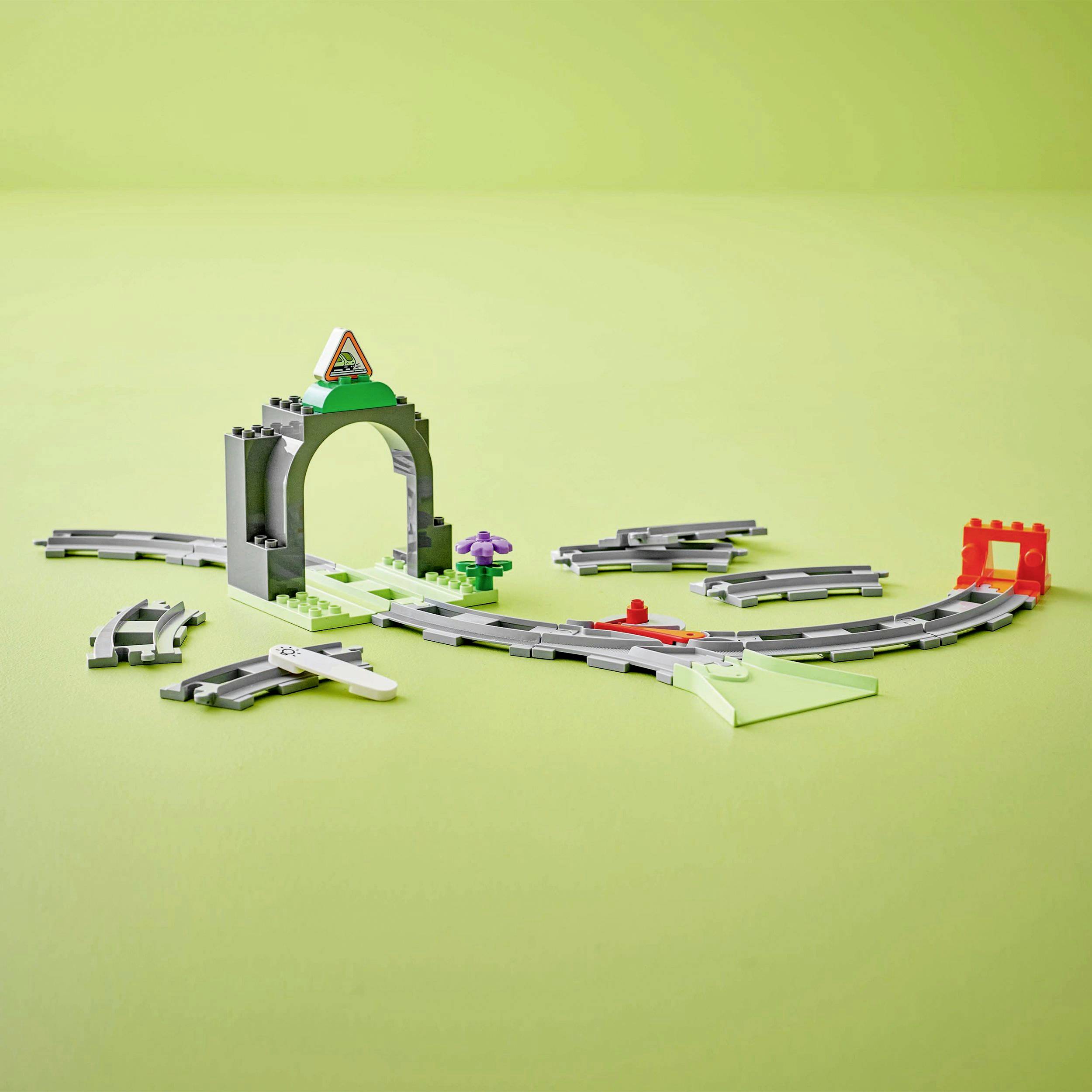 10425 LEGO® DUPLO® Eisenbahntunnel und Schienen – Erweiterungsset