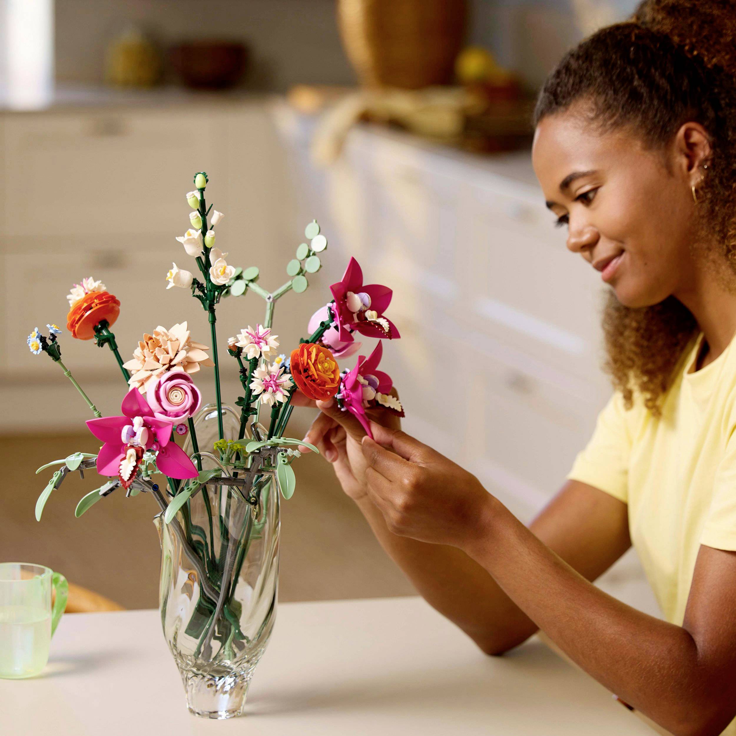 10342 LEGO® Botanicals™ Rosafarbener Blumenstrauß