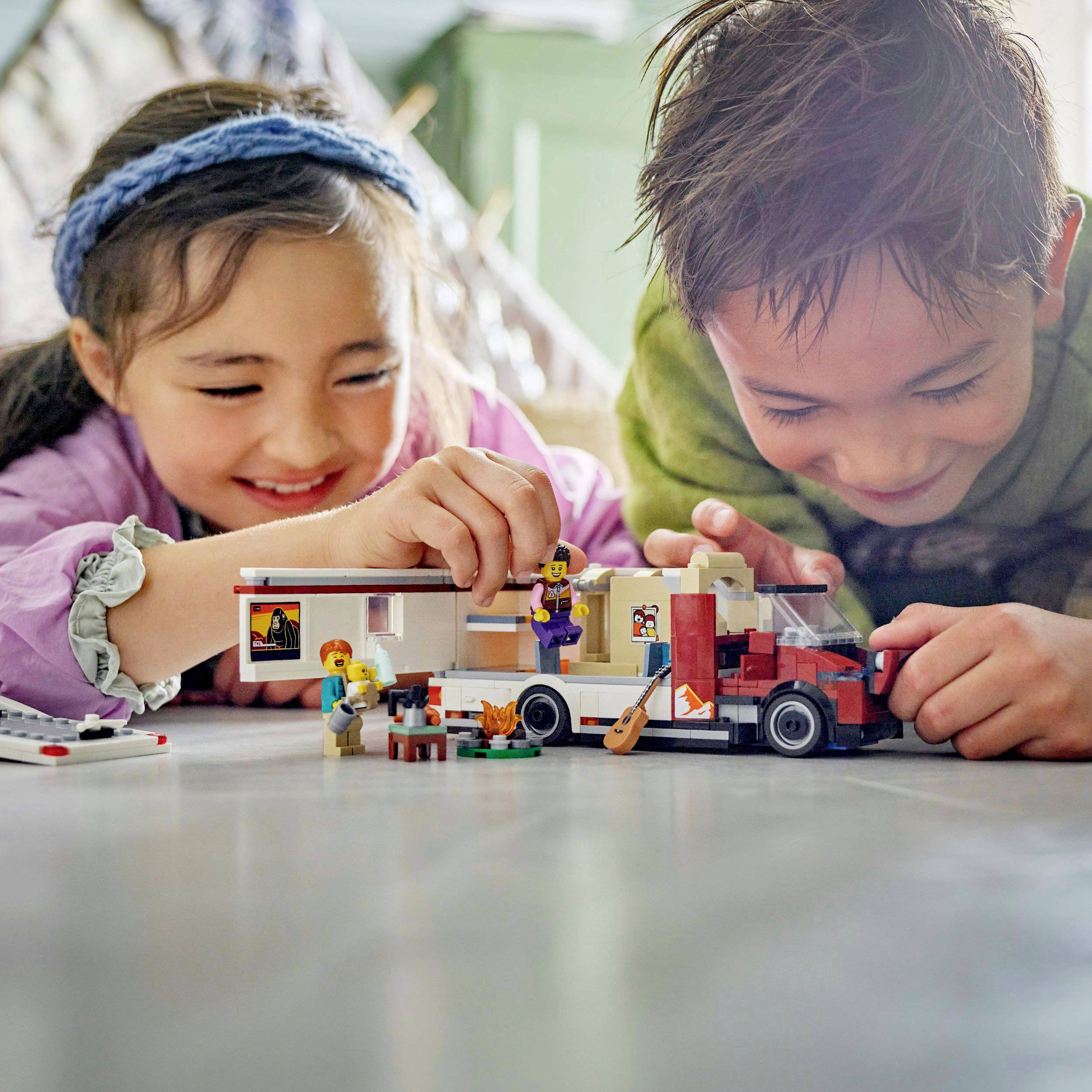 60454 LEGO® CITY Abenteuer-Wohnmobil