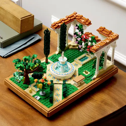 10359 LEGO® ICONS™ Springbrunnengarten 10359 LEGO® ICONS™ Springbrunnengarten
