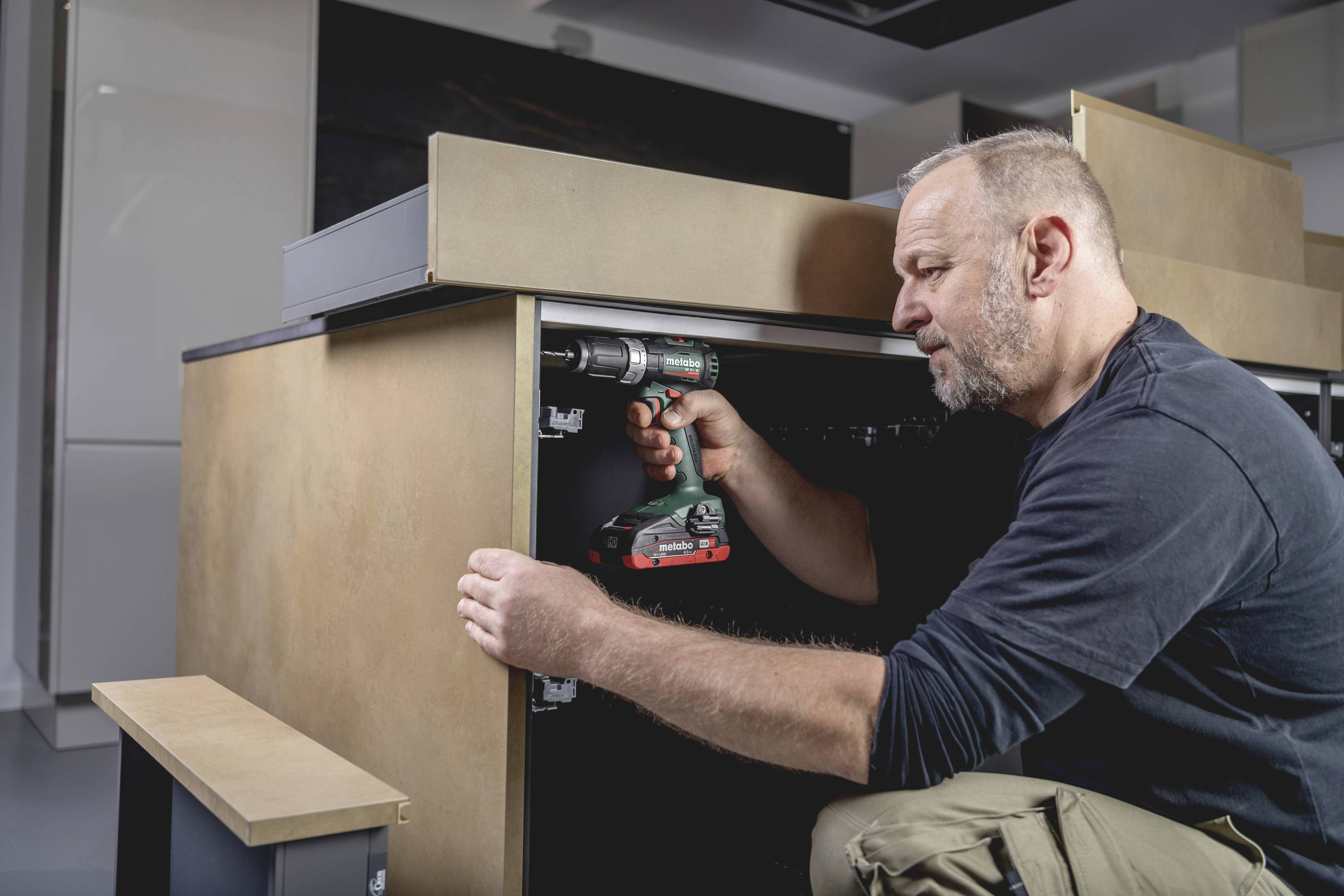 Metabo SB 18L BL 613157500 Akku-Schlagschrauber 65 Nm 18V Anzahl mitgelieferte Akkus 2 2Ah LiHD bürstenlos, inkl. Koffer, inkl