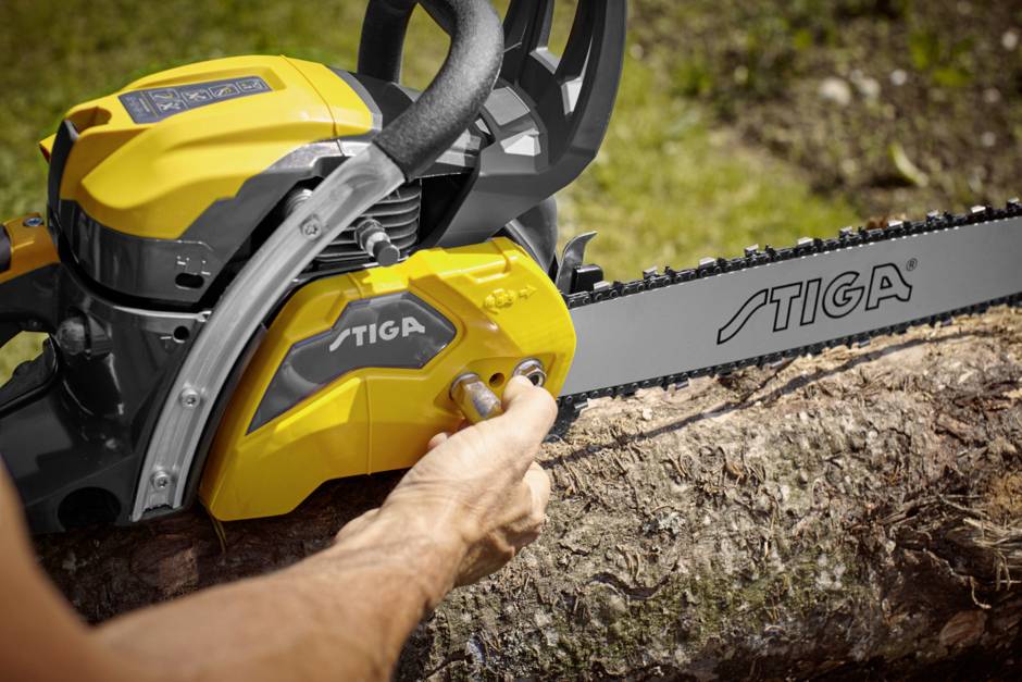 STIGA CS 755 - 18" Benzin Kettensäge 2.3kW Schwertlänge 450mm