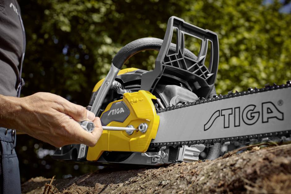 STIGA CS 755 - 18" Benzin Kettensäge 2.3kW Schwertlänge 450mm