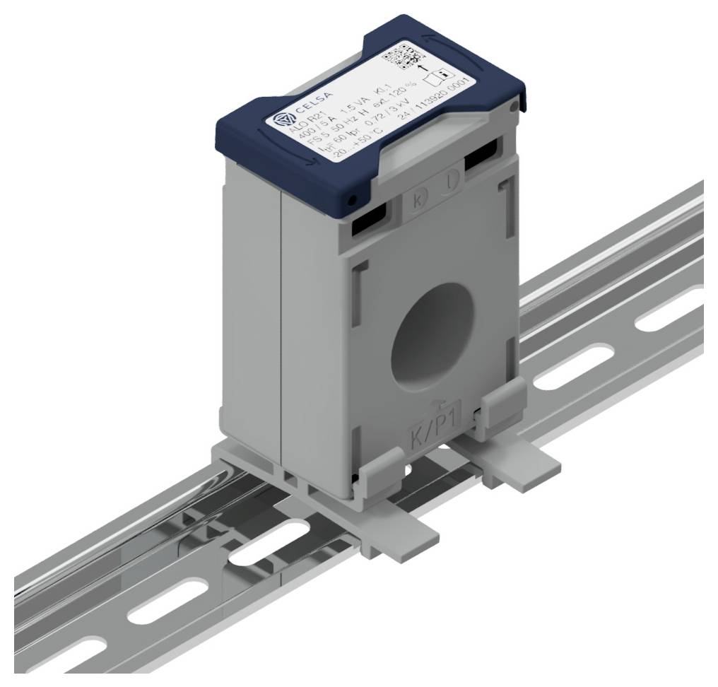 Einzelner grauer elektrischer Stromsensor auf einer silbernen Schiene montiert, mit blauer Abdeckung oben und Aufkleber mit technischen Daten.