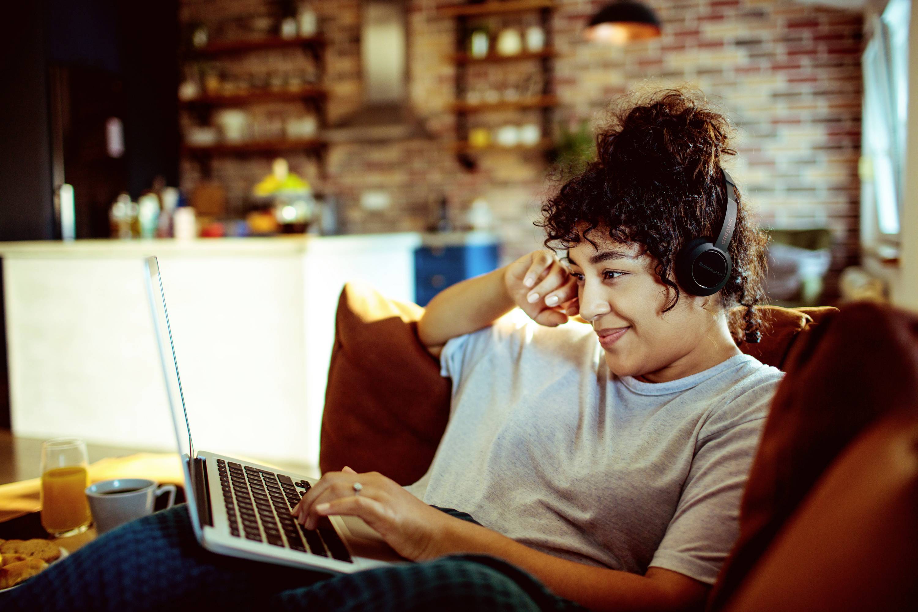 Creative Sound Blaster Jam V2 On Ear Headset Bluetooth® Stereo Schwarz Lautstärkeregelung, Mikrofon-Stummschaltung