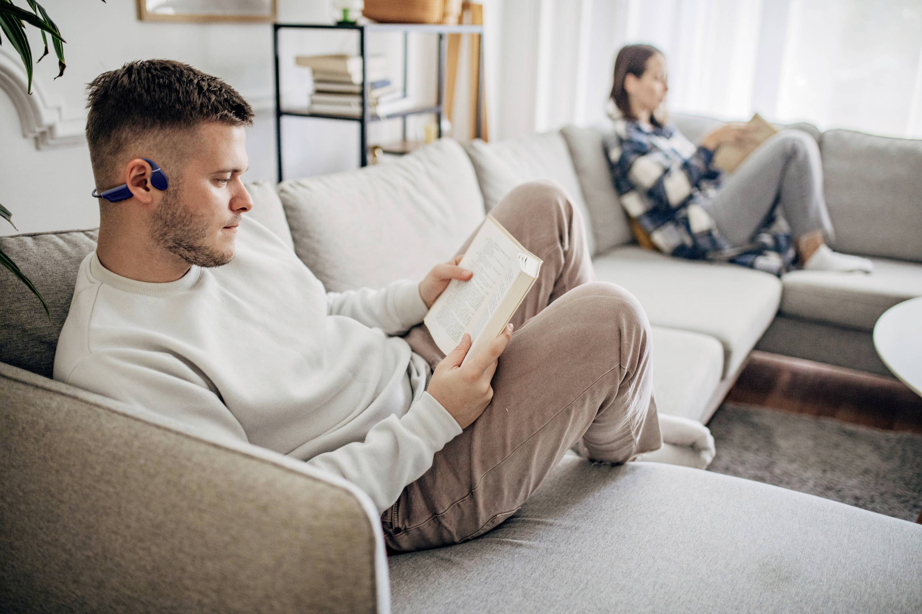 Creative Outlier Free Pro+ On Ear Headset Bluetooth® Stereo Orange Wasserbeständig