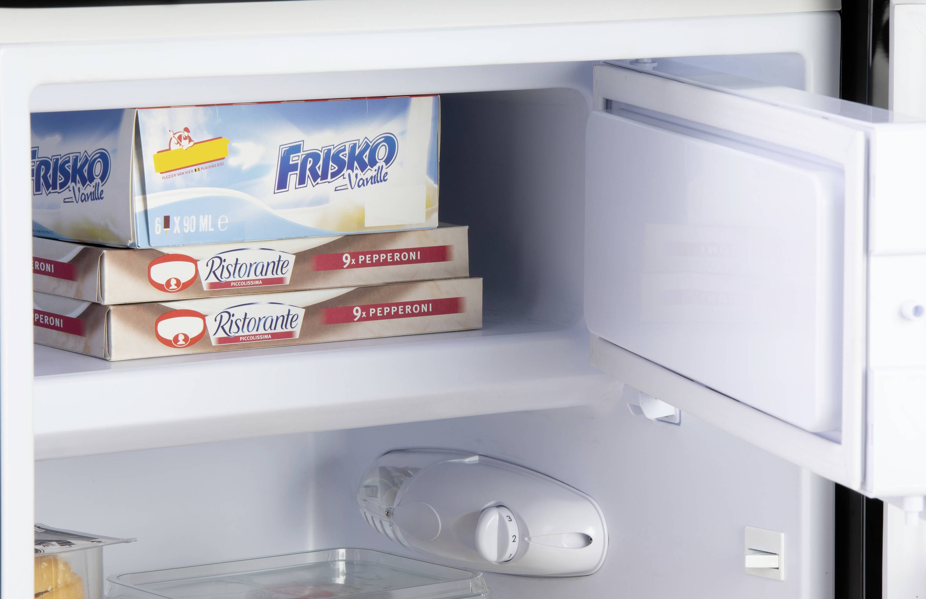 DOMO DO91702R Kühlschrank EEK: D (A - G) 108l Standgerät Schwarz