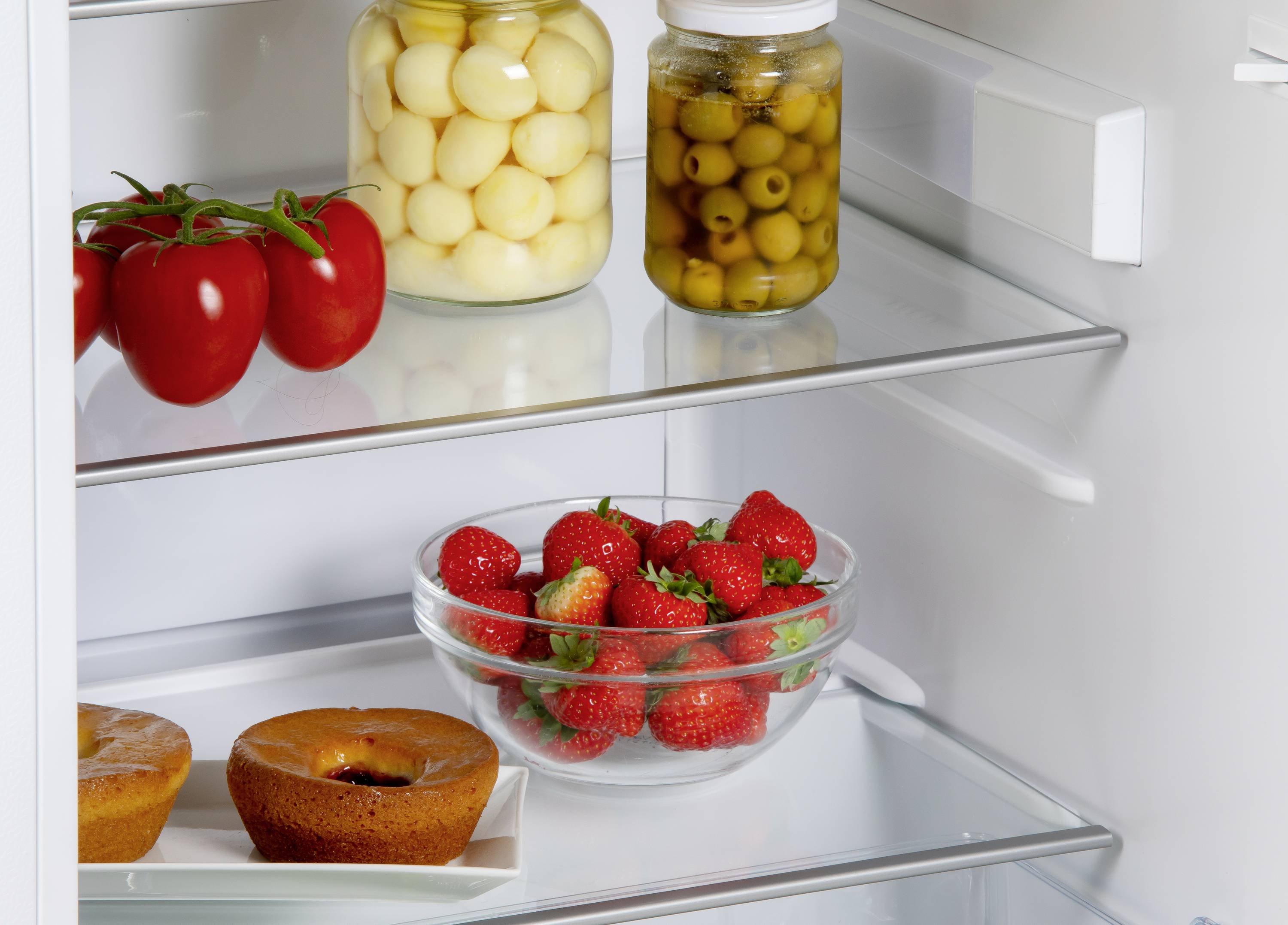 DOMO DO91123 Kühlschrank EEK: D (A - G) 134l Standgerät Weiß