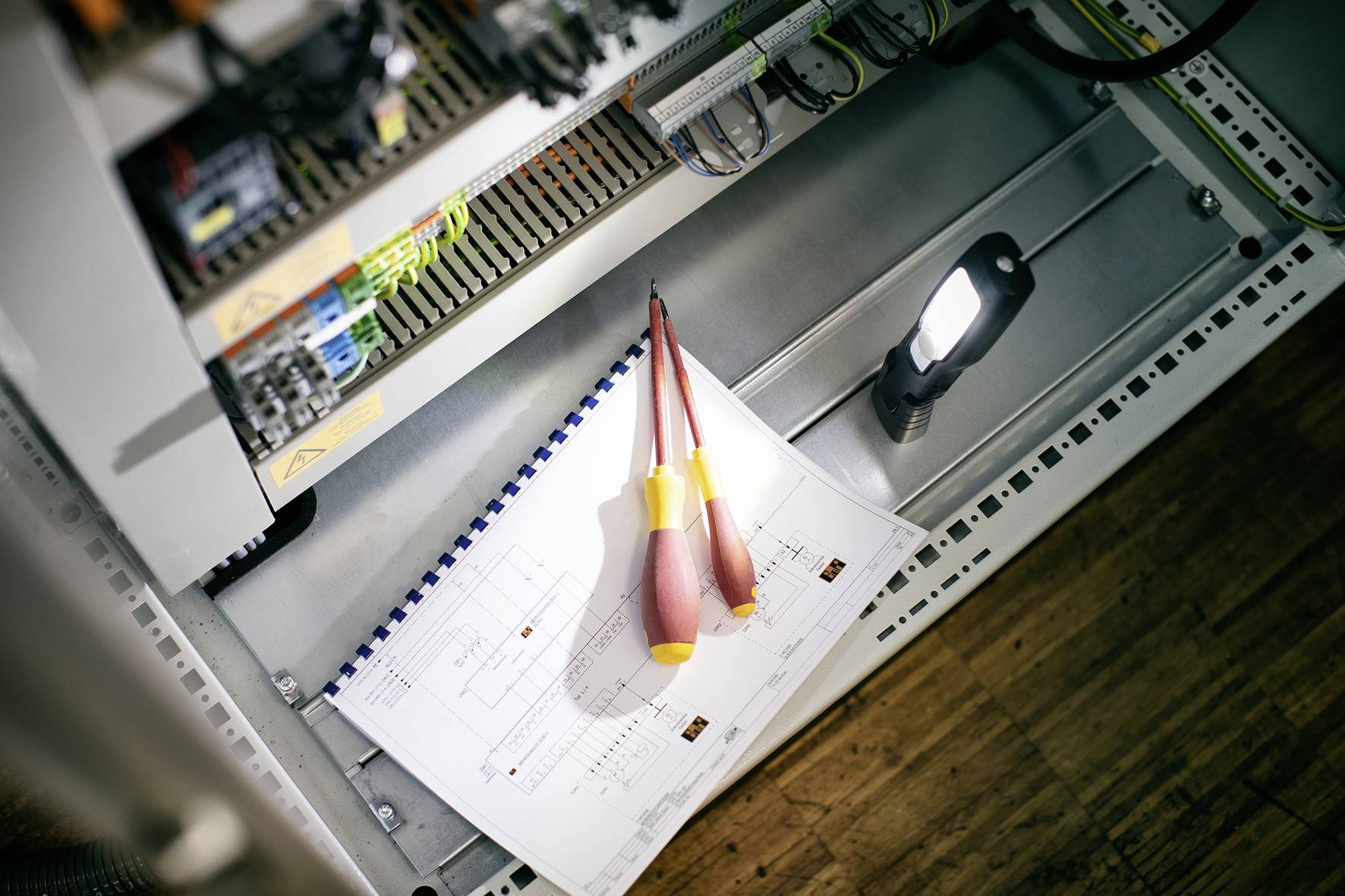 Brennenstuhl LED Handlampe HL 201A 250lm 1175430020