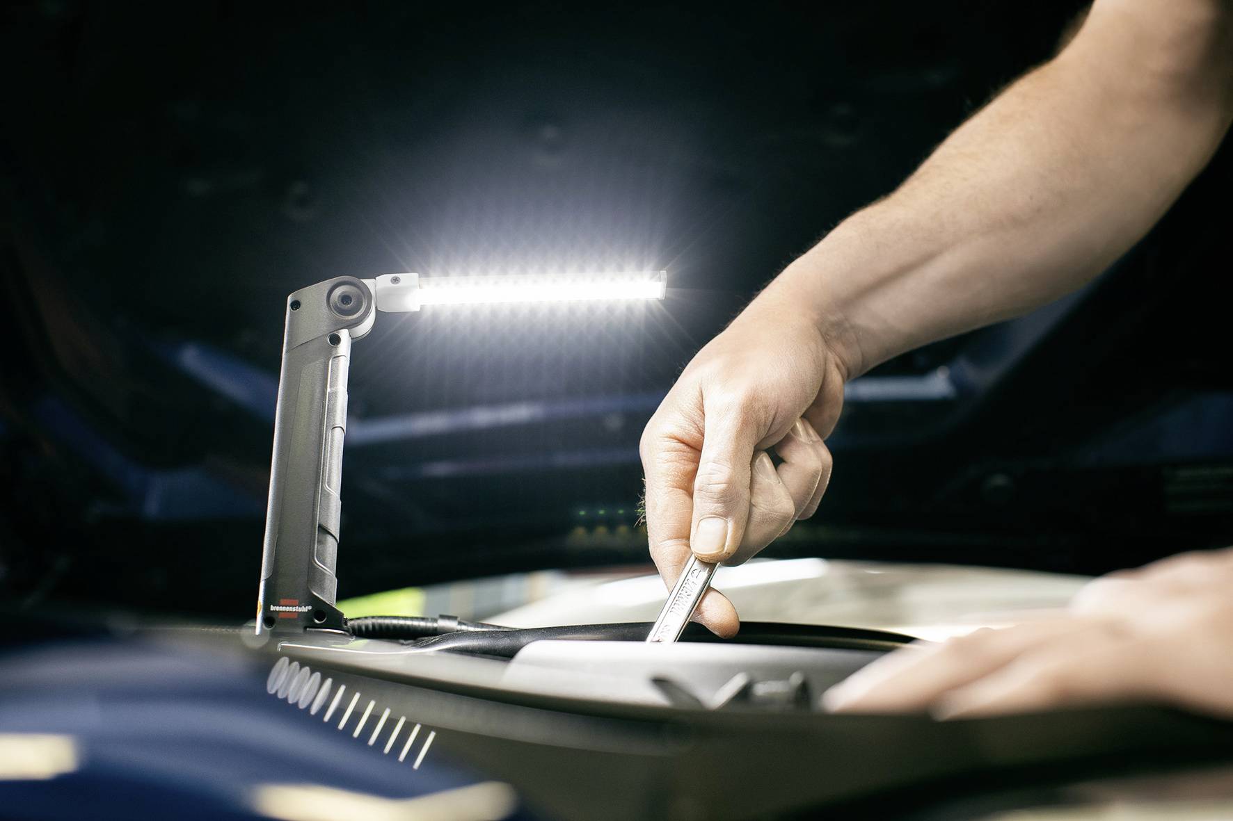 Brennenstuhl LED Arbeitsleuchte SANSA 401A 400lm 1177370010