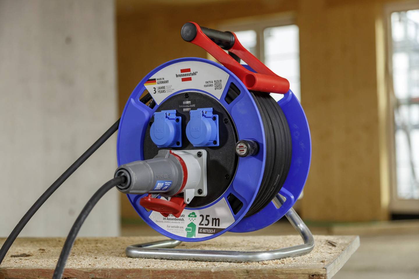 Brennenstuhl 1182720010 Kabeltrommel 30m Schwarz CEE-Steckdose 16A 5polig