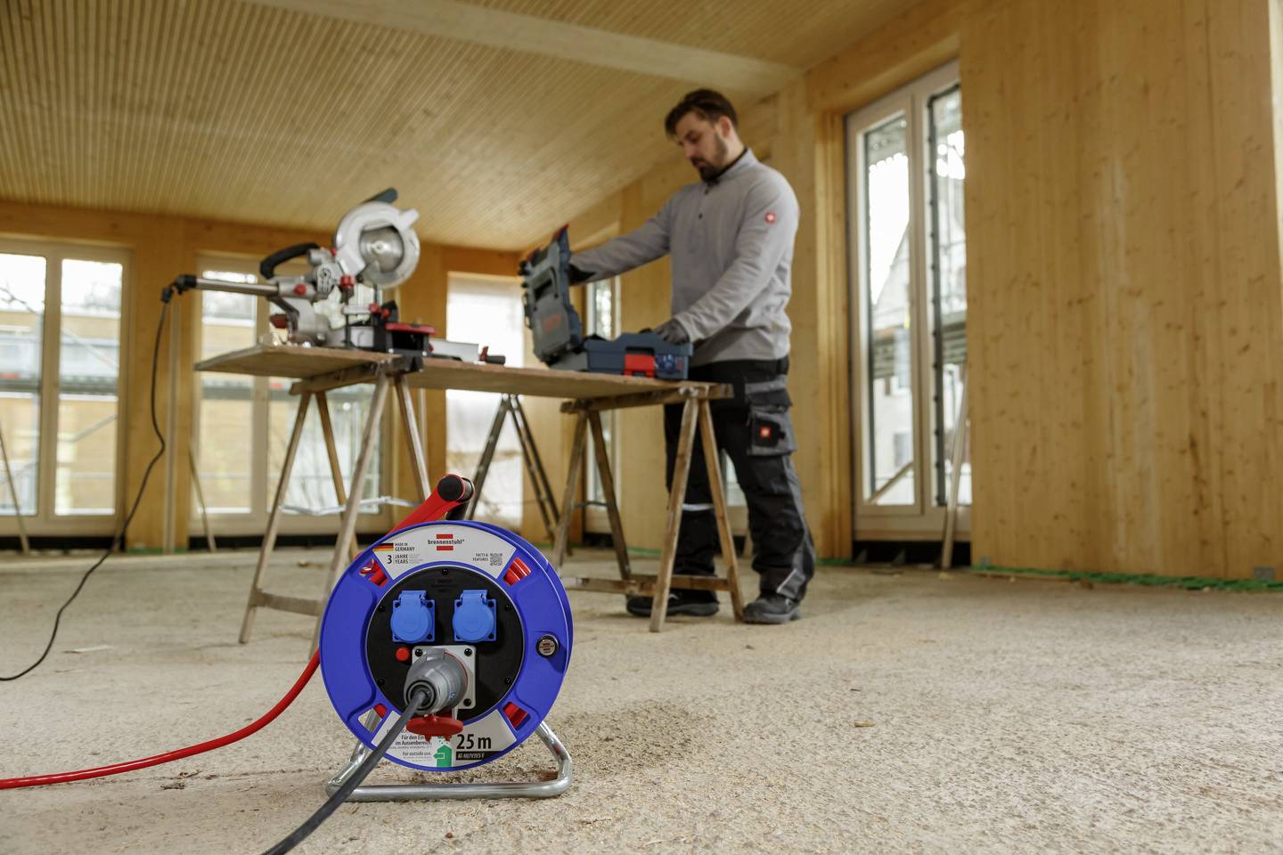 Brennenstuhl 1182770010 Kabeltrommel 25 m Rot CEE-Stecker 16 A 5polig