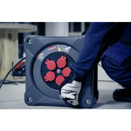 Brennenstuhl 9202330110 Kabeltrommel 33m Schwarz Schutzkontakt-Stecker Brennenstuhl 9202330110 Kabeltrommel 33m Schwarz Schutzkontakt-Stecker